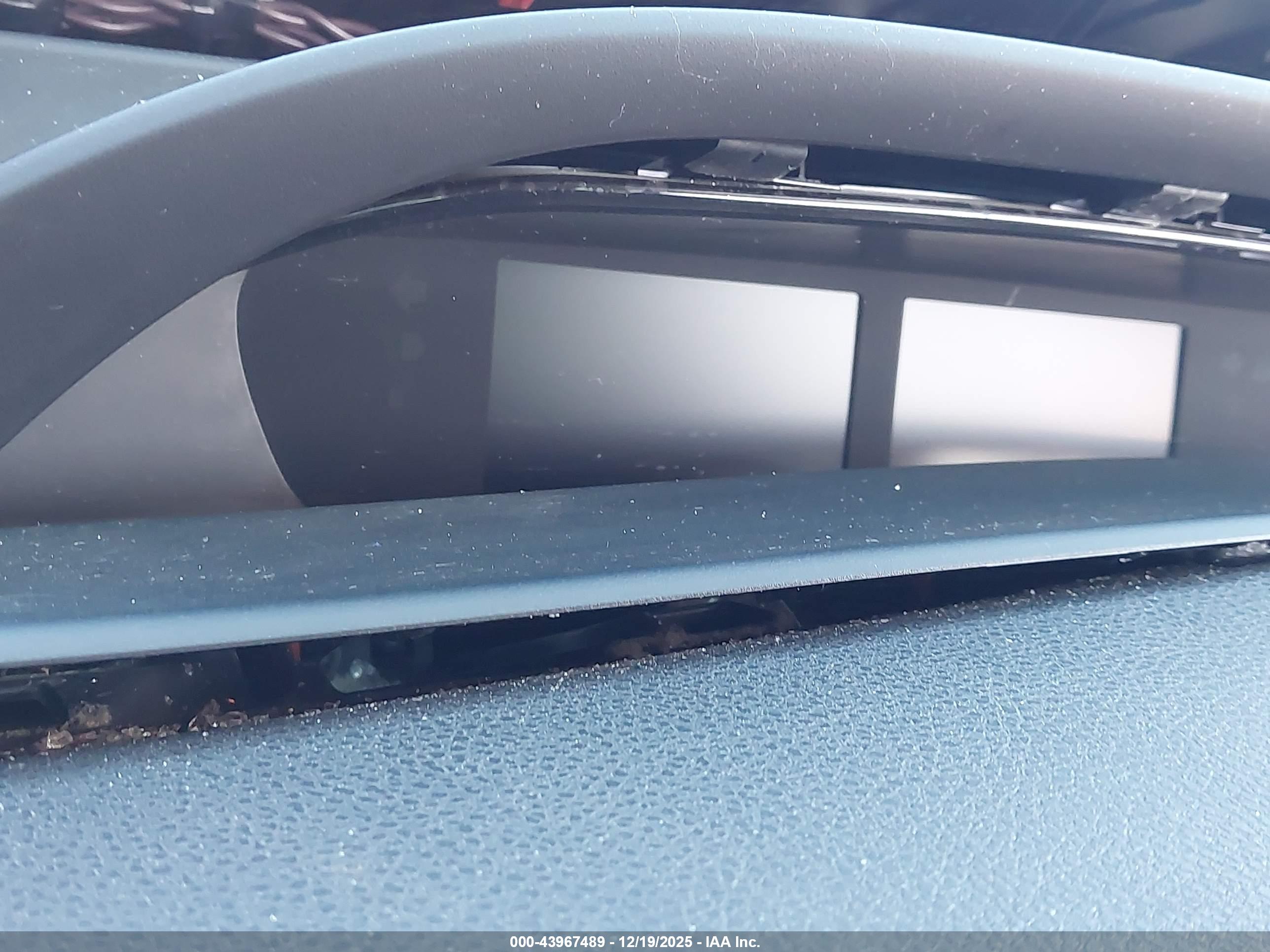 TOYOTA PRIUS image 7