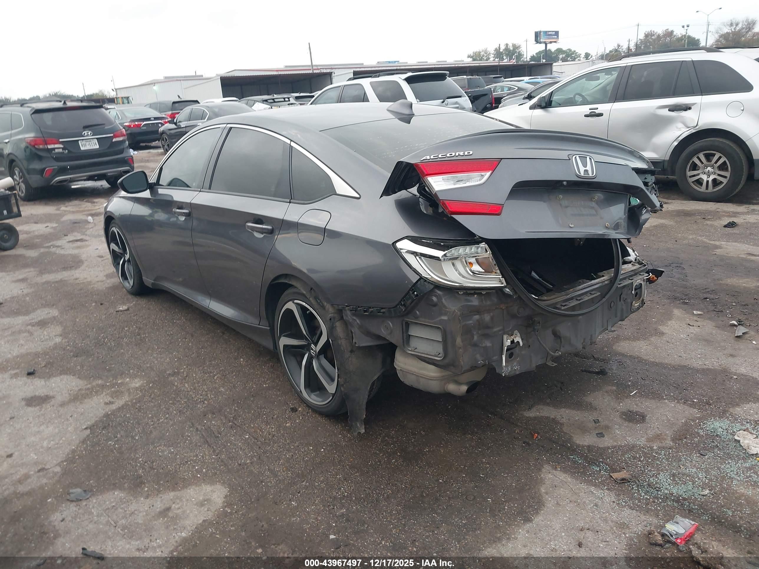 HONDA ACCORD image 3