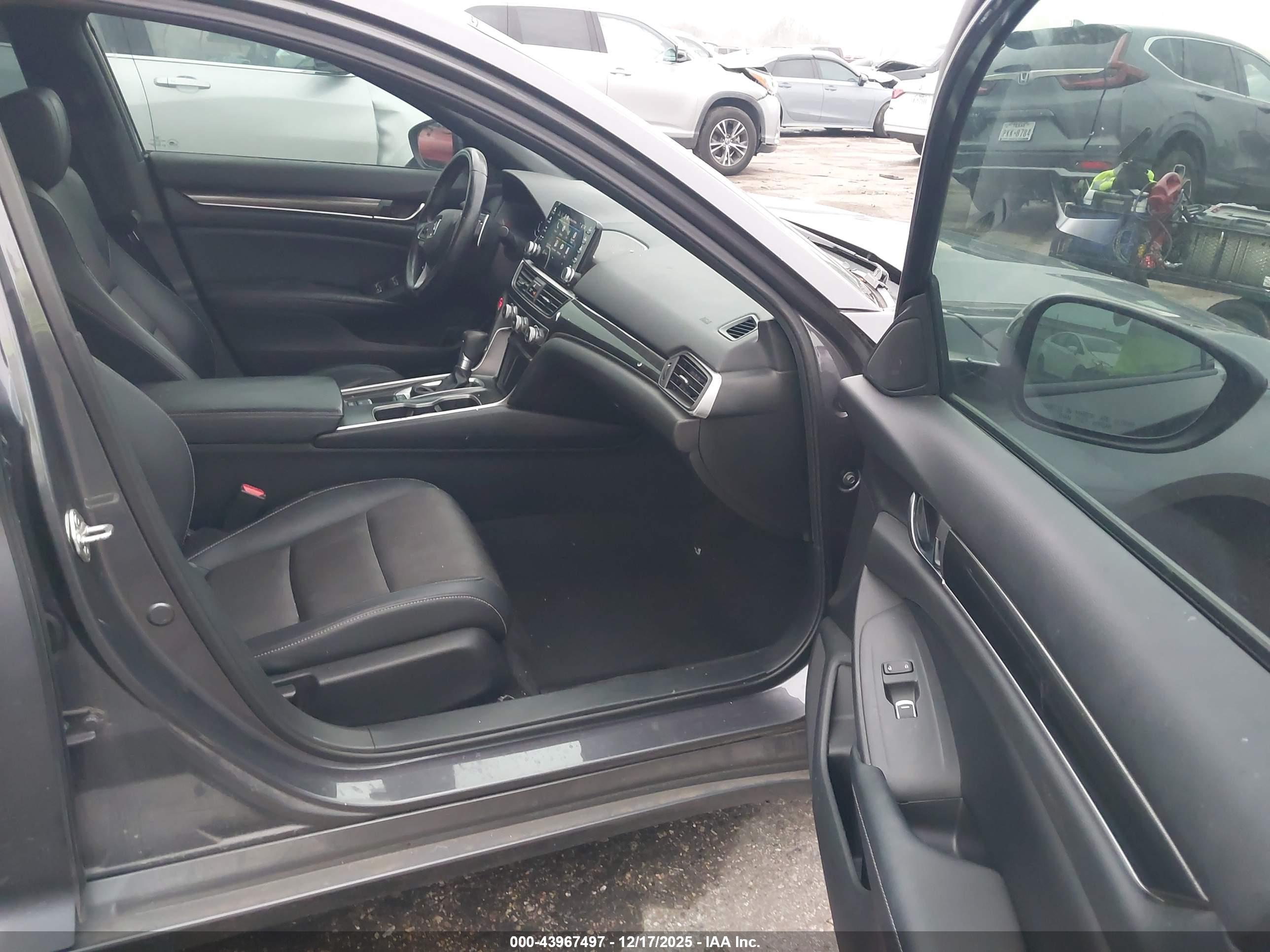 HONDA ACCORD image 5