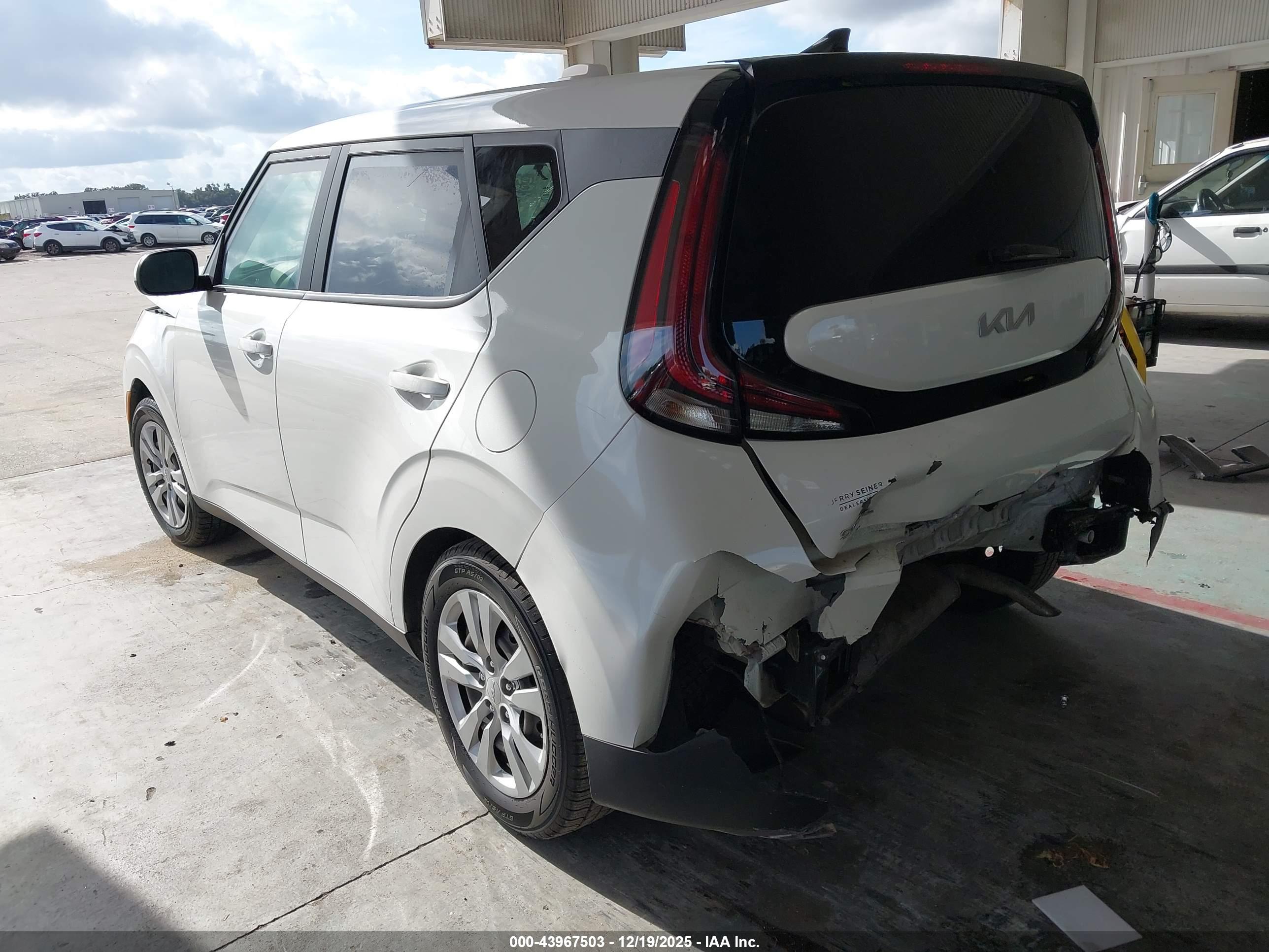 KIA SOUL image 3