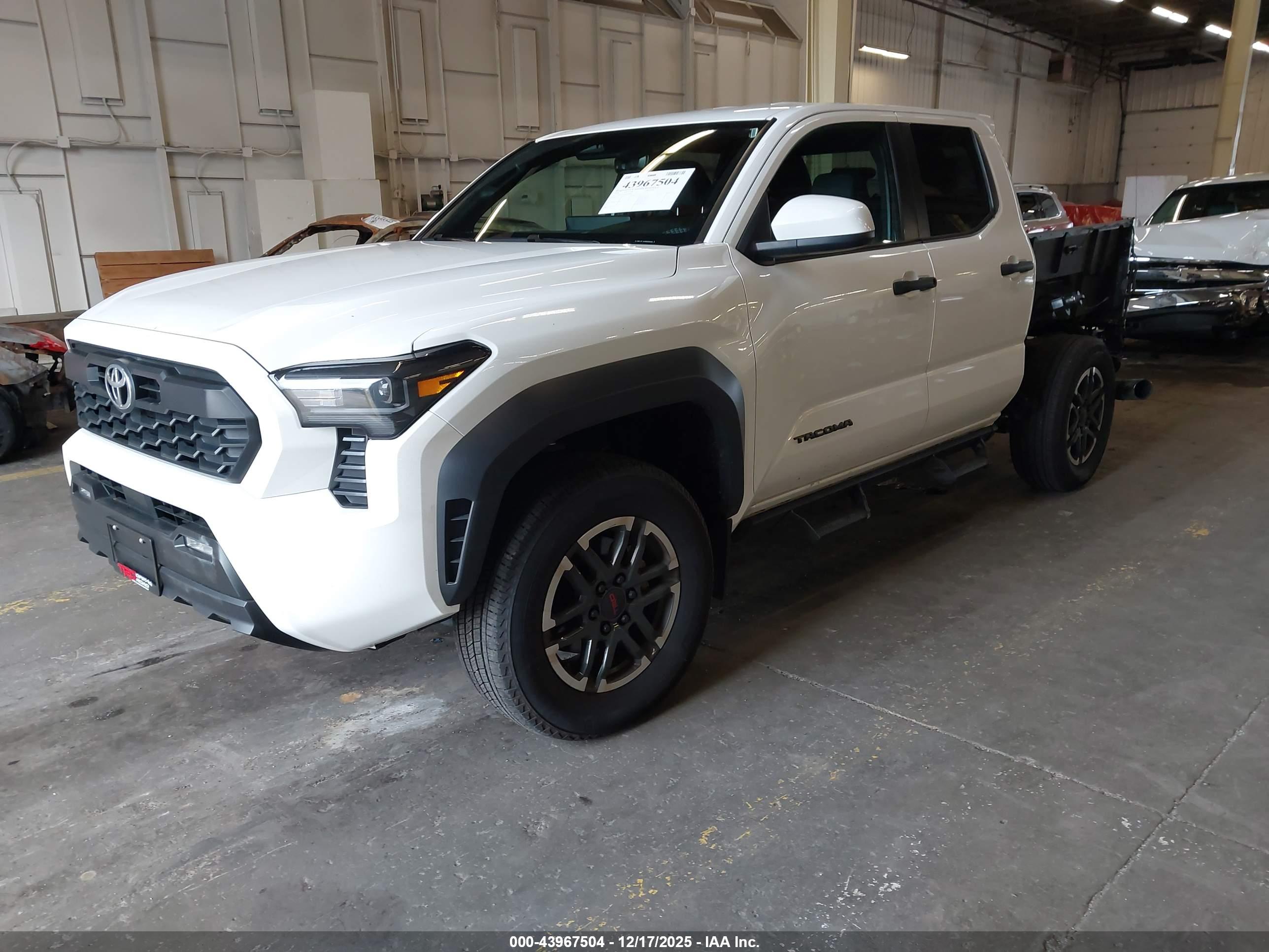 TOYOTA TACOMA image 2