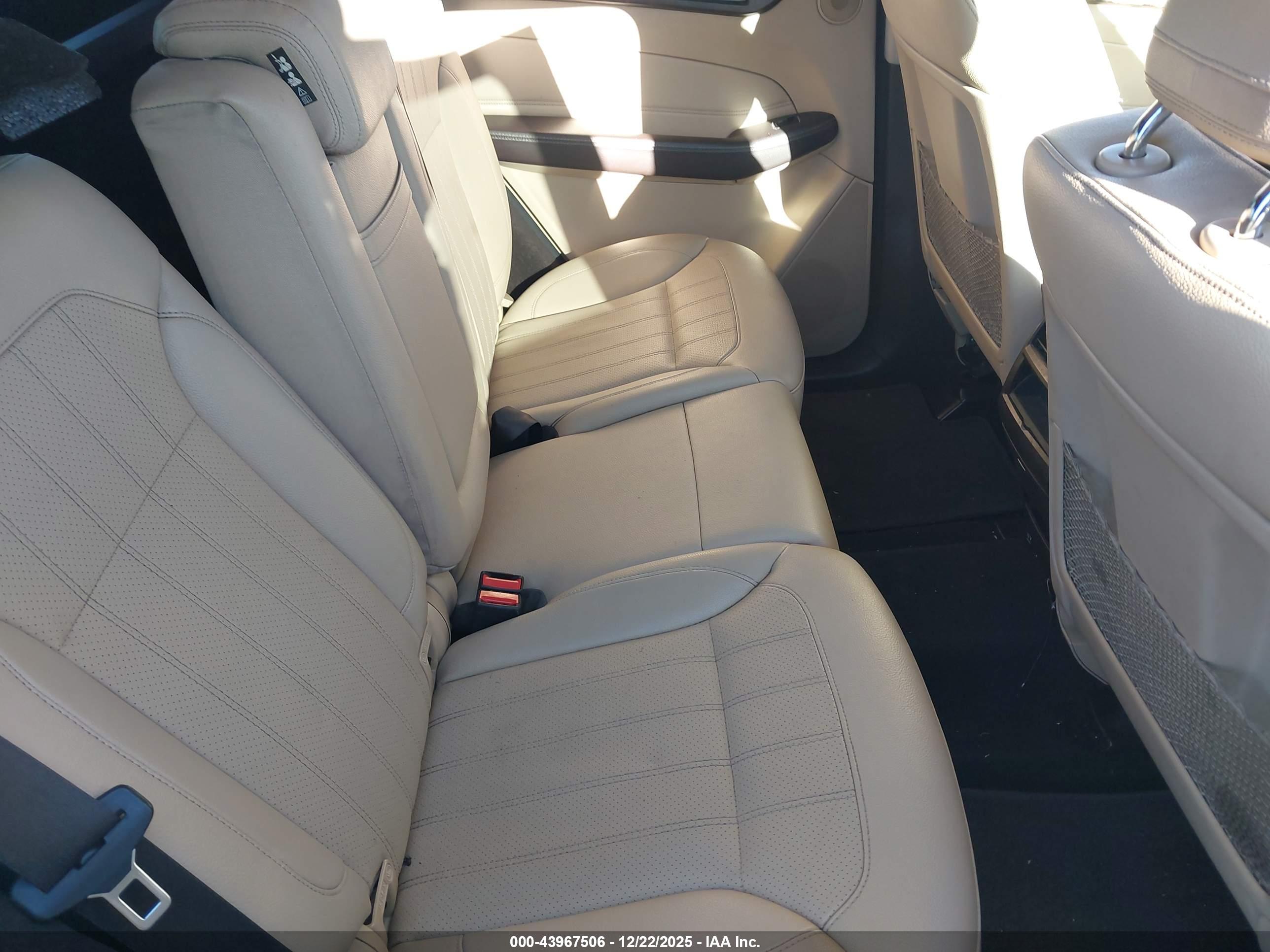 MERCEDES-BENZ GLE image 8