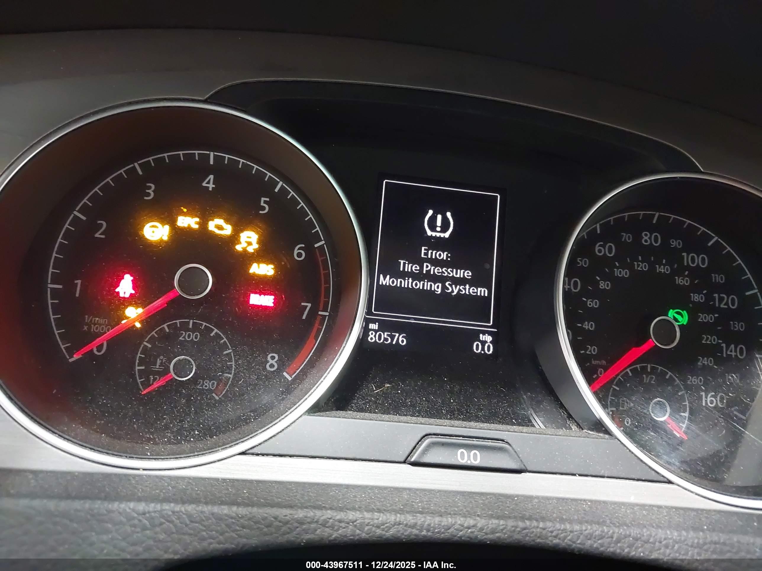 VOLKSWAGEN GOLF image 7