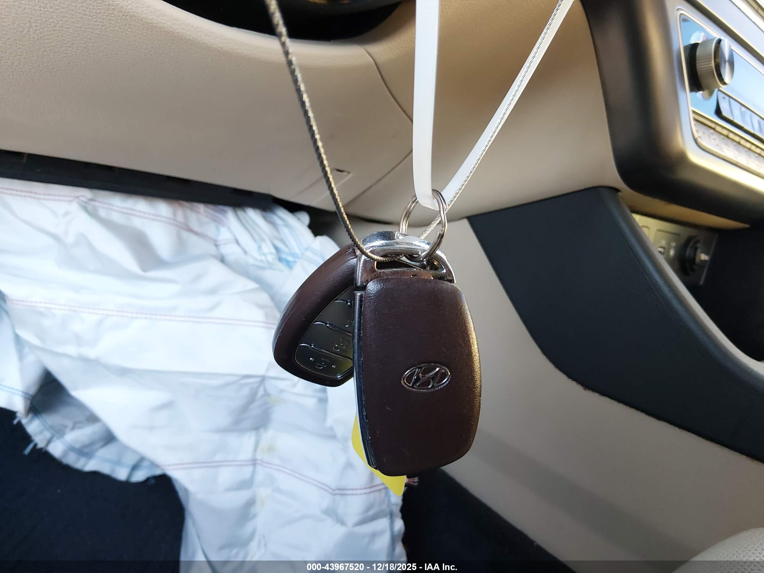 HYUNDAI SONATA image 11