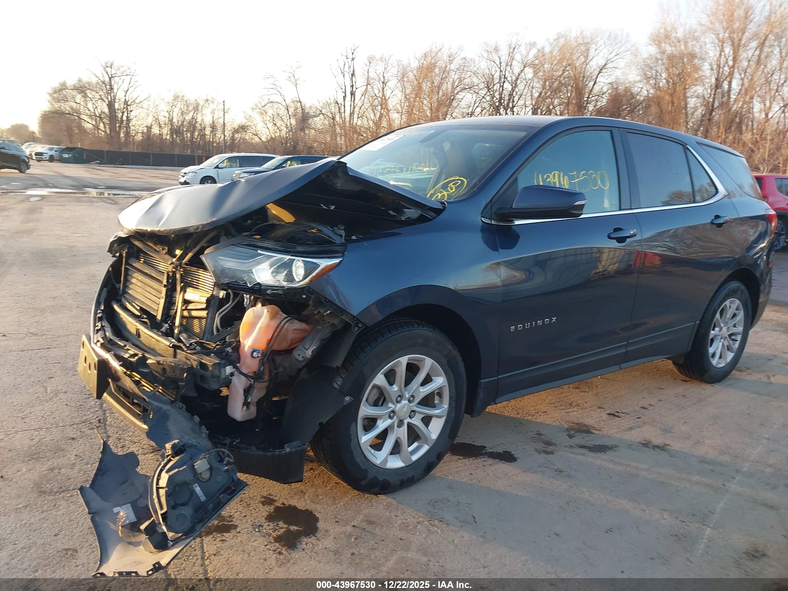 CHEVROLET EQUINOX image 2