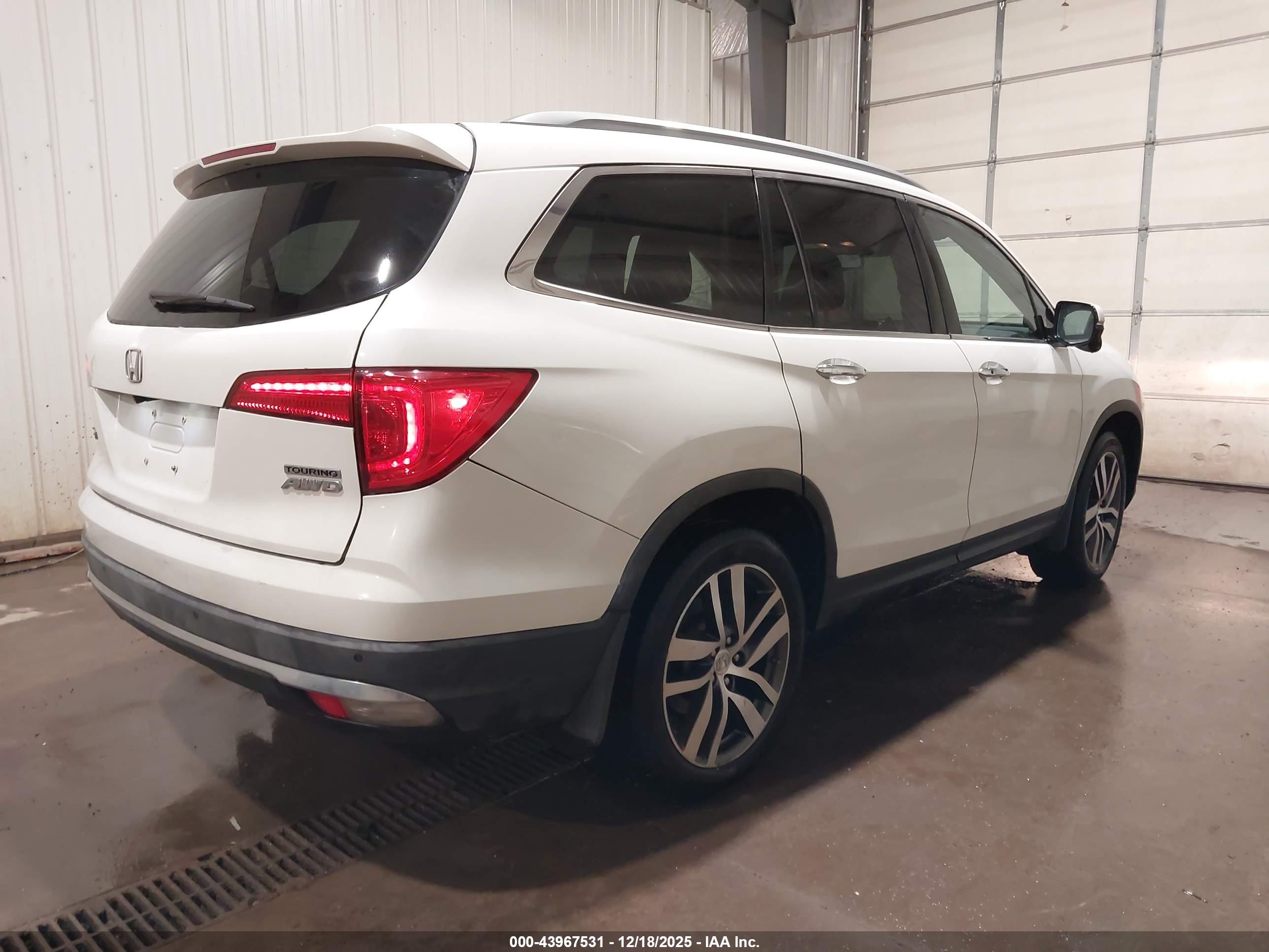 HONDA PILOT image 4