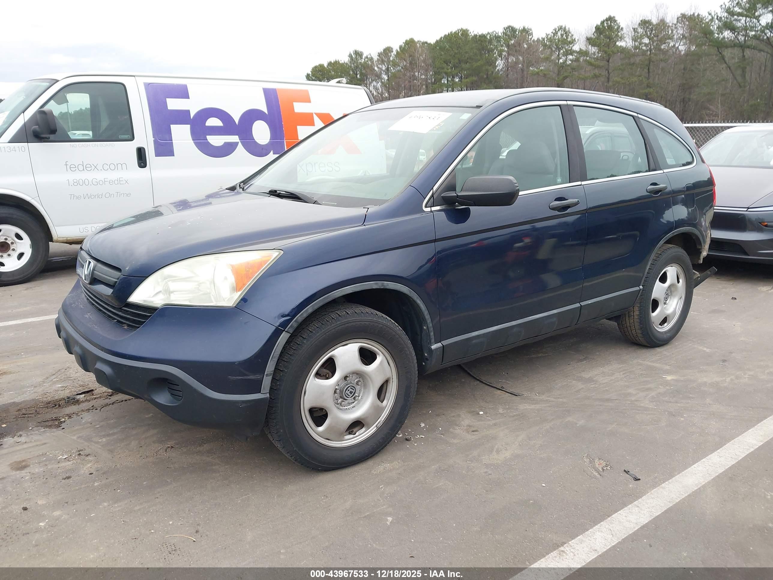 HONDA CR-V image 2