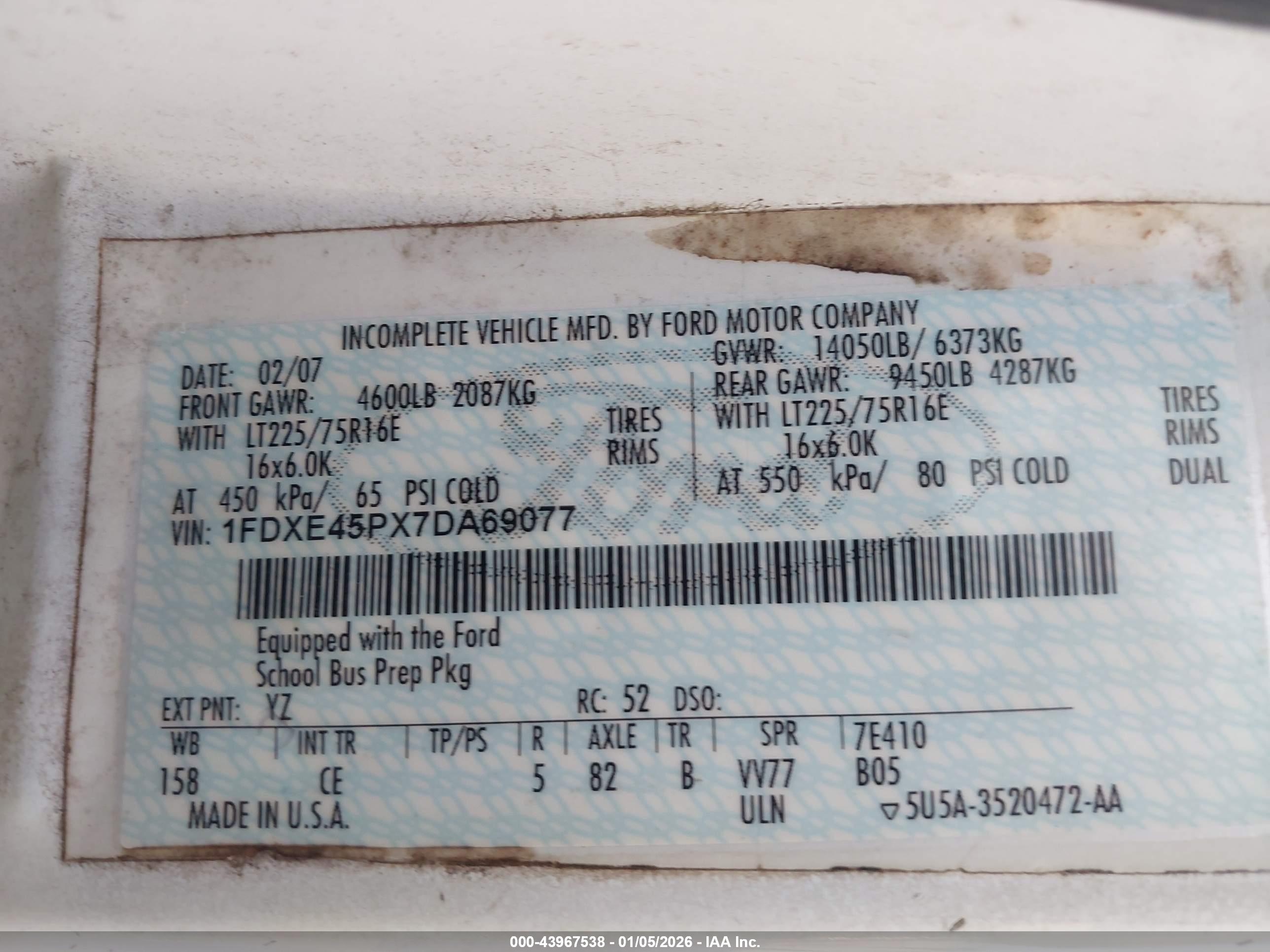FORD E-450 image 9