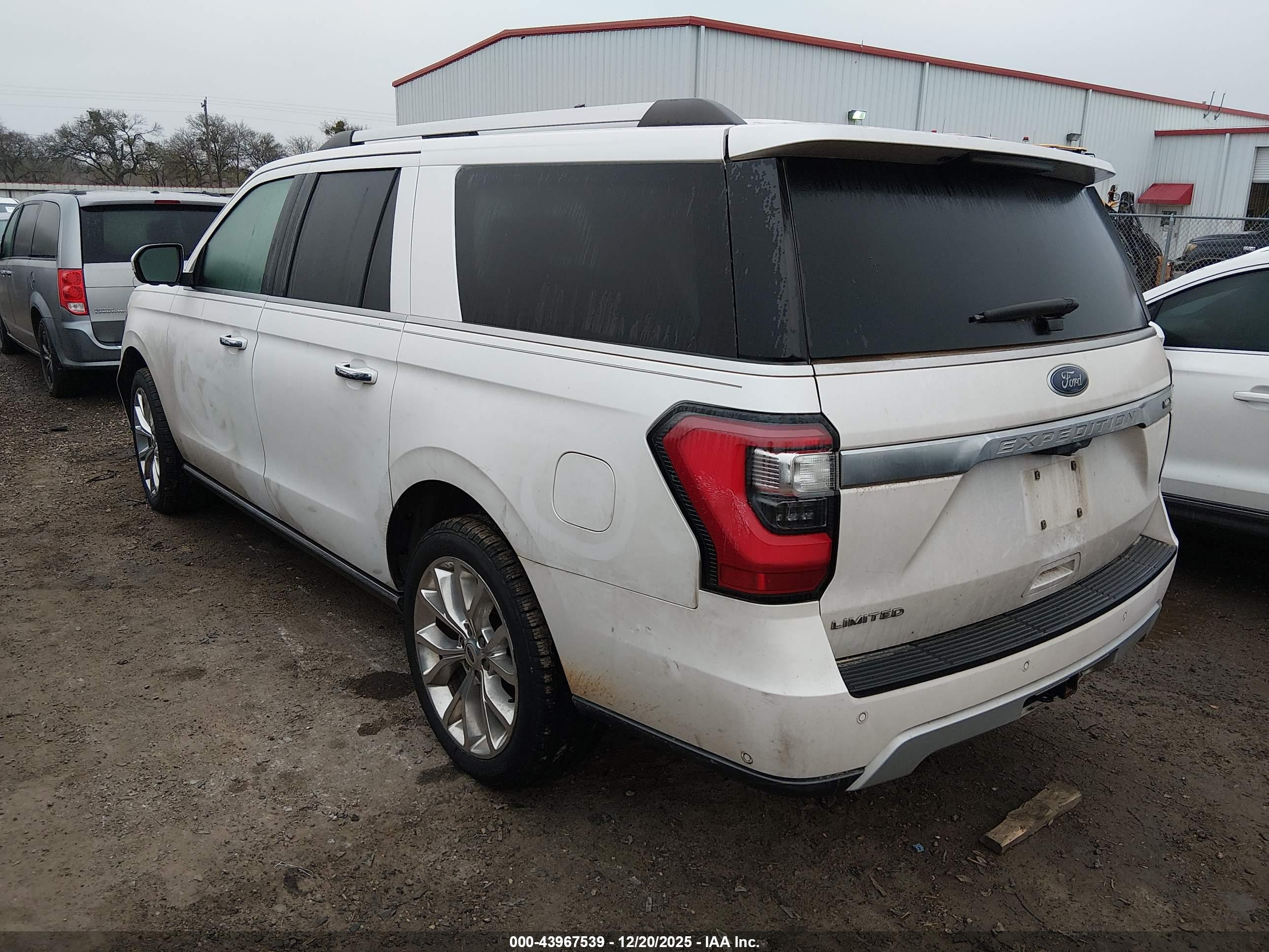 FORD EXPEDITION image 3