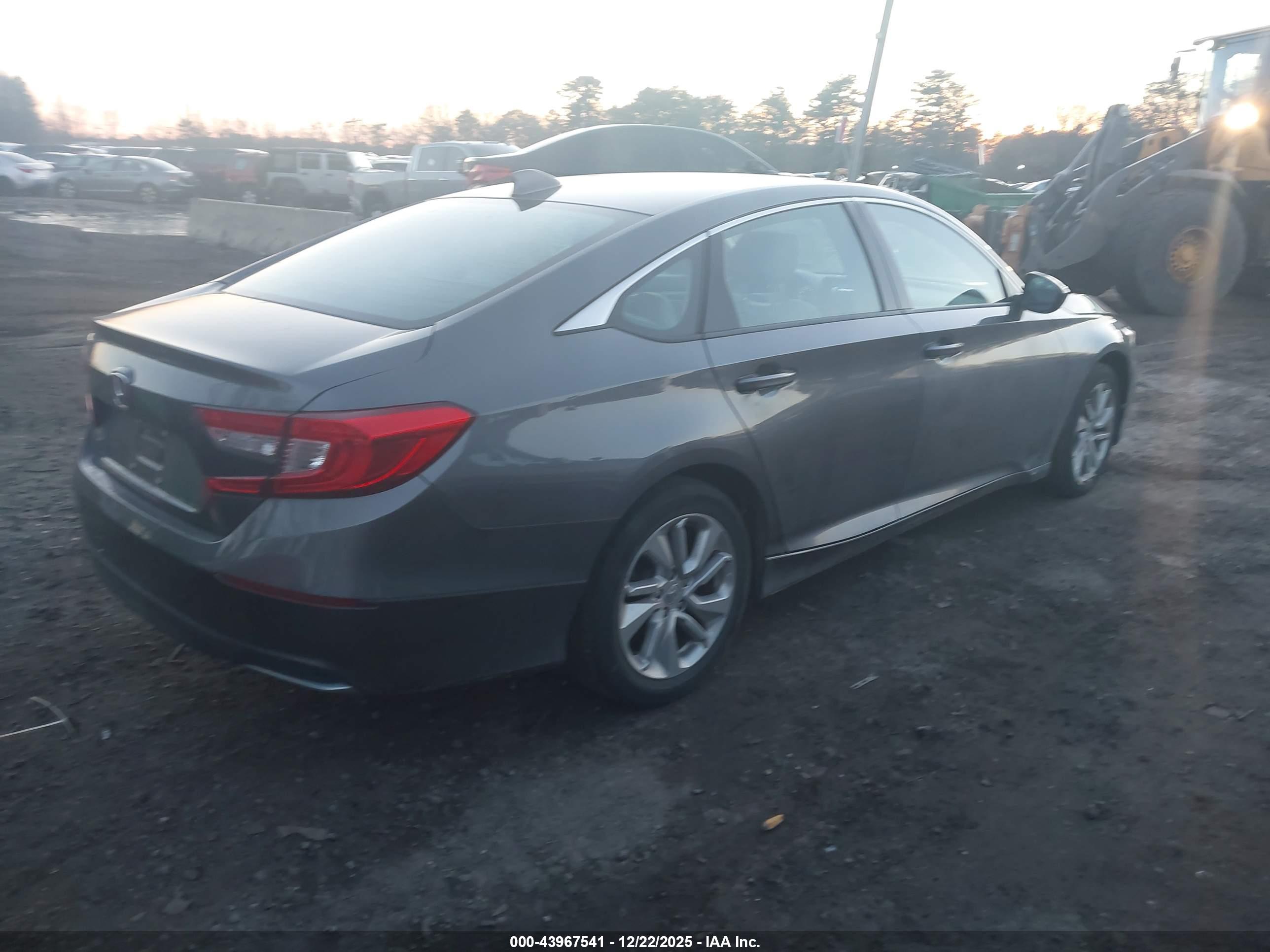 HONDA ACCORD image 4