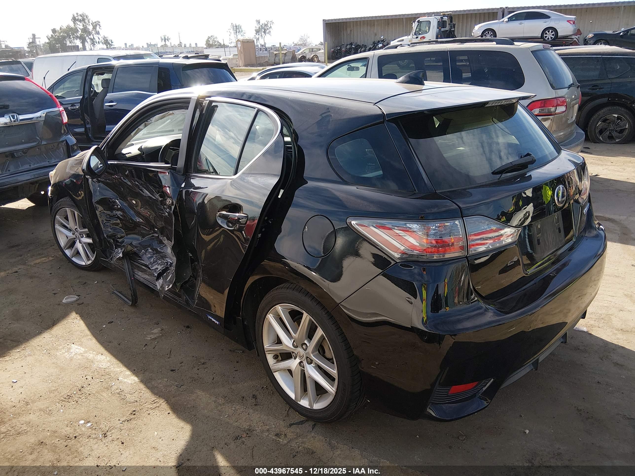 LEXUS CT image 3