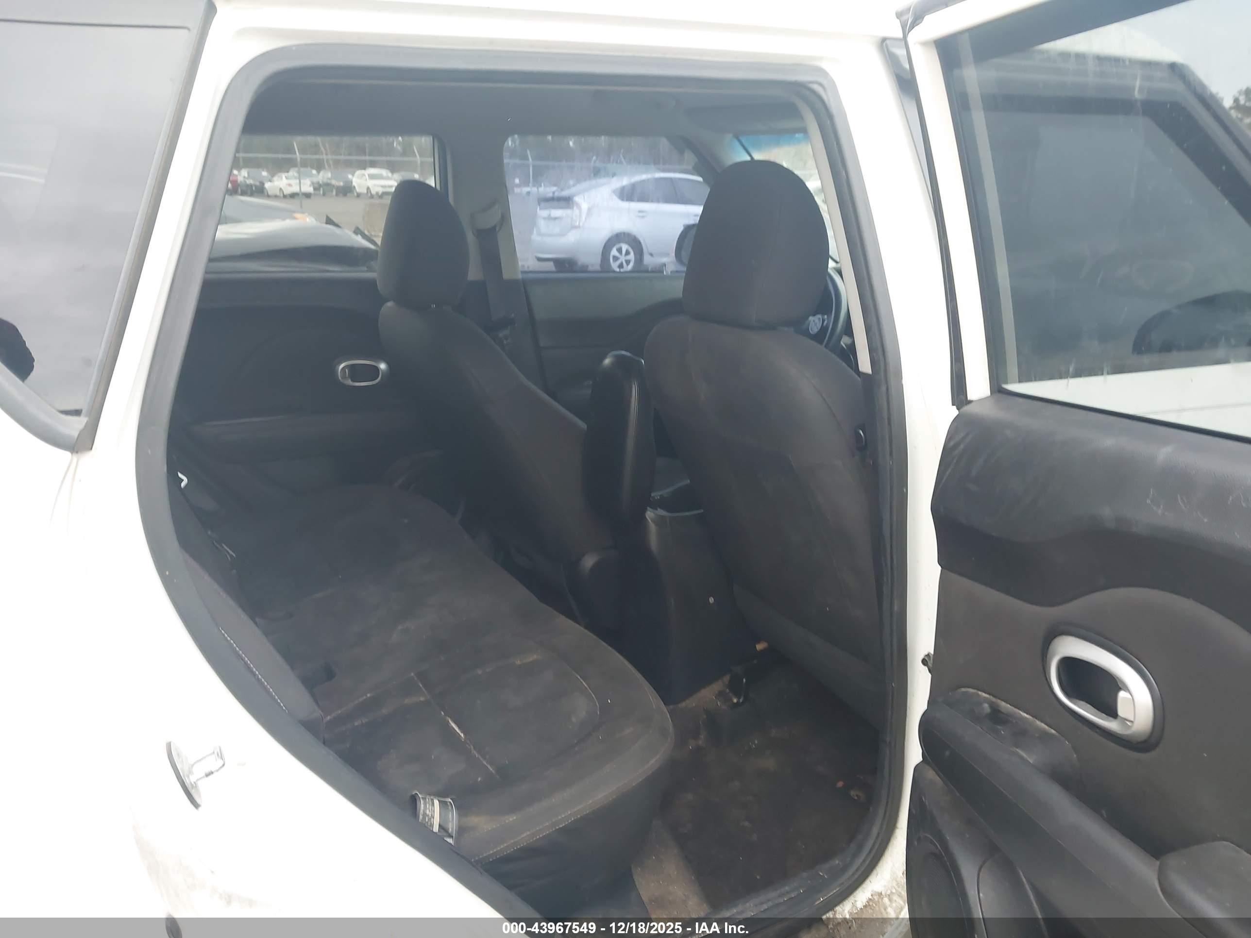 KIA SOUL image 8