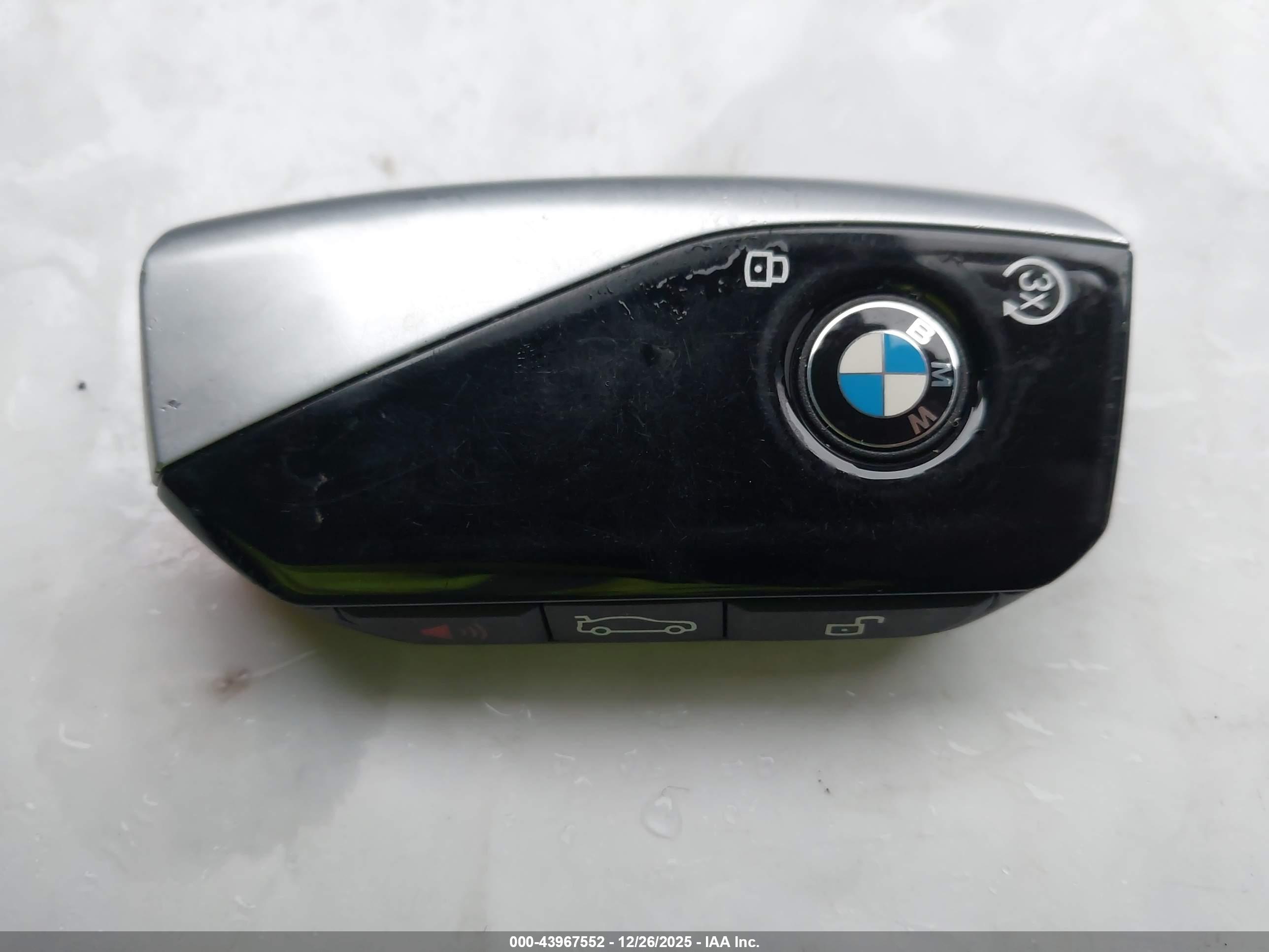 BMW I7 image 11