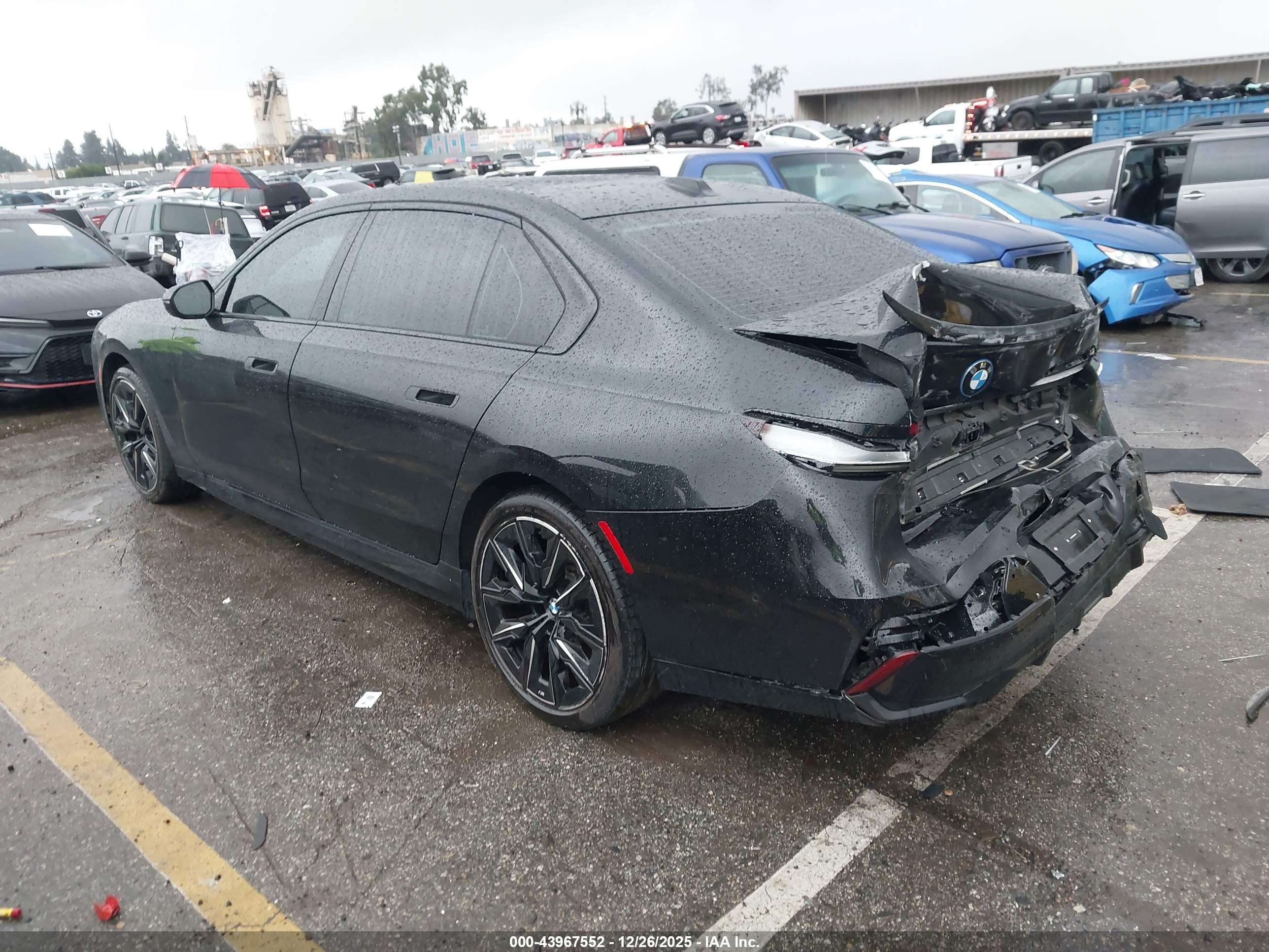 BMW I7 image 3
