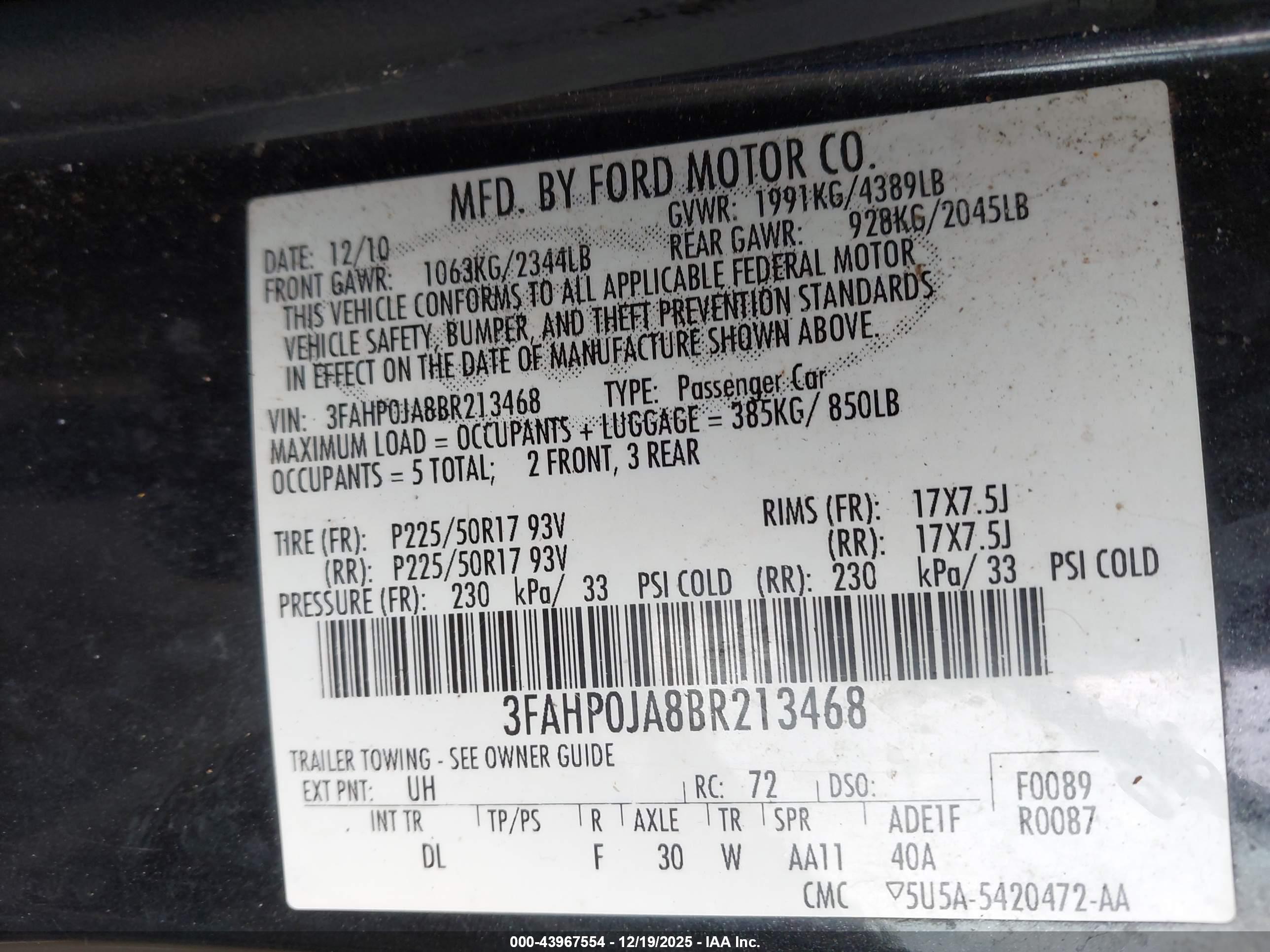 FORD FUSION image 9