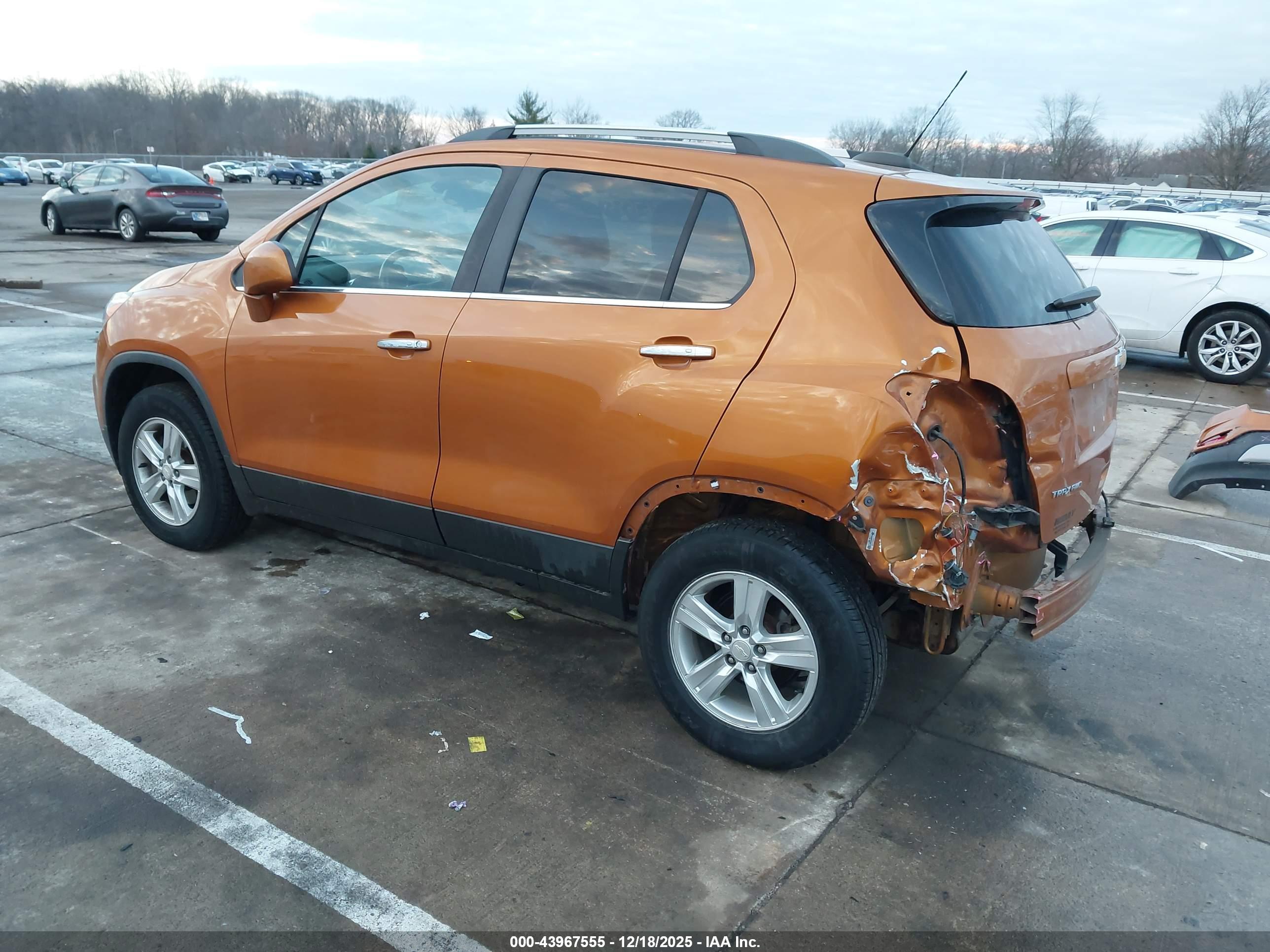 CHEVROLET TRAX image 3