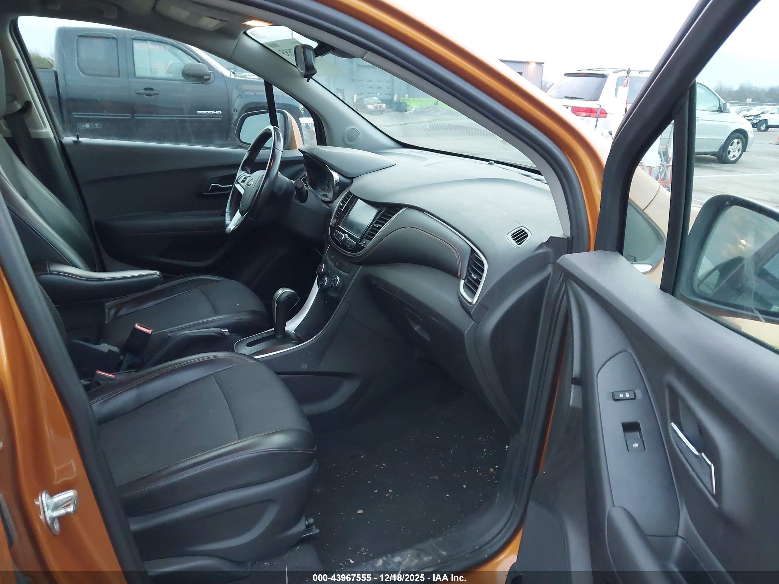 CHEVROLET TRAX image 5