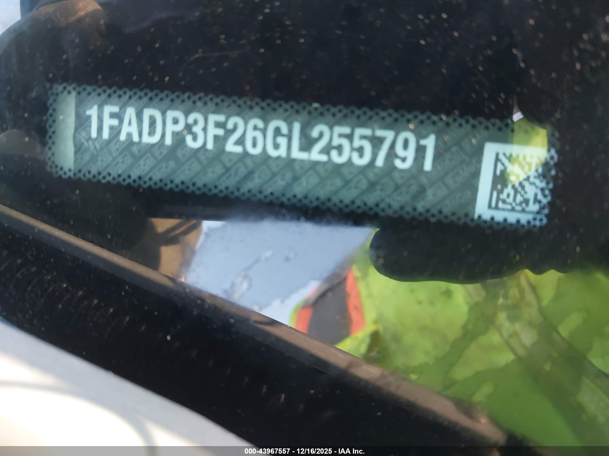 FORD FOCUS image 9