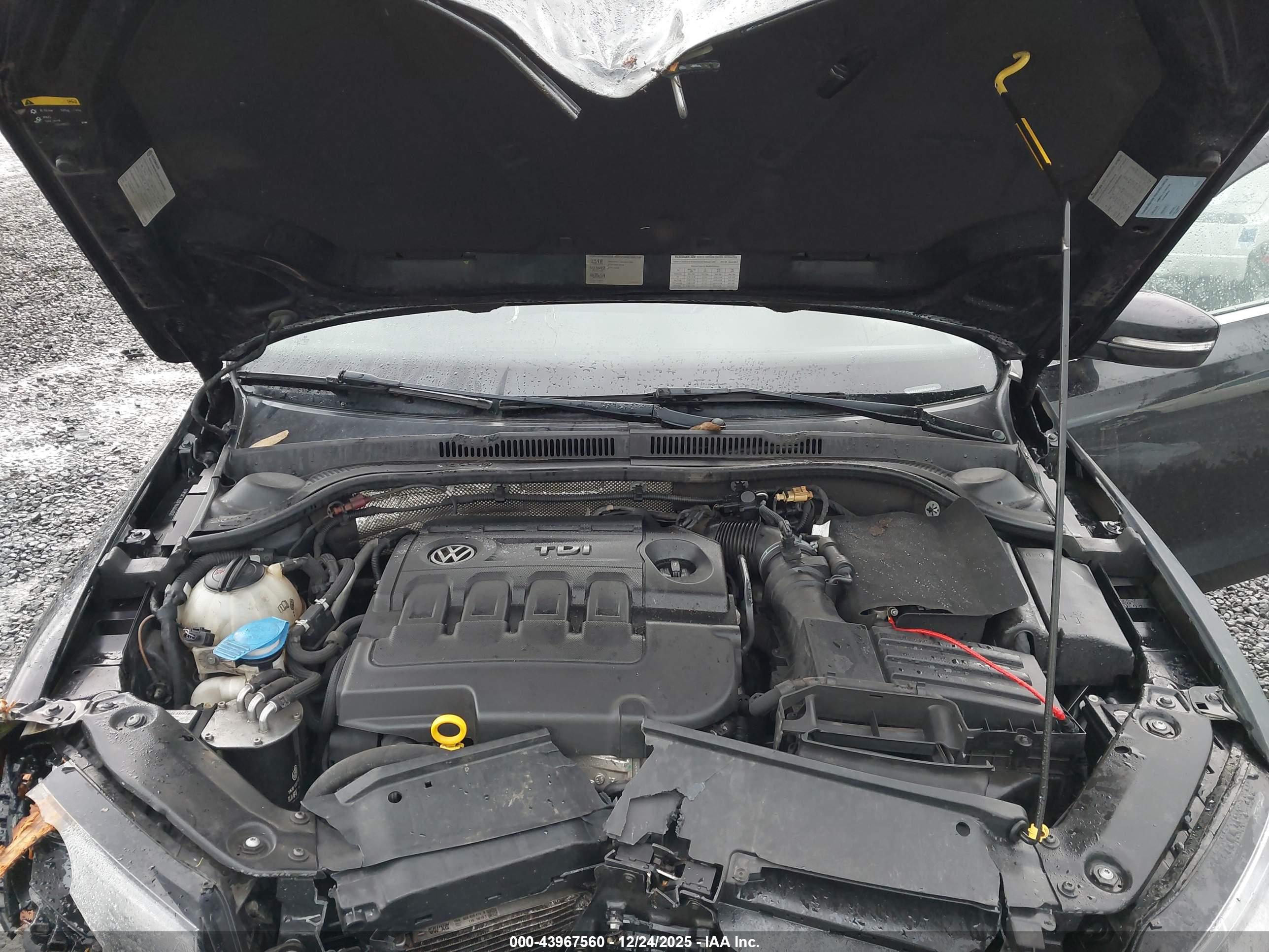 VOLKSWAGEN JETTA image 10