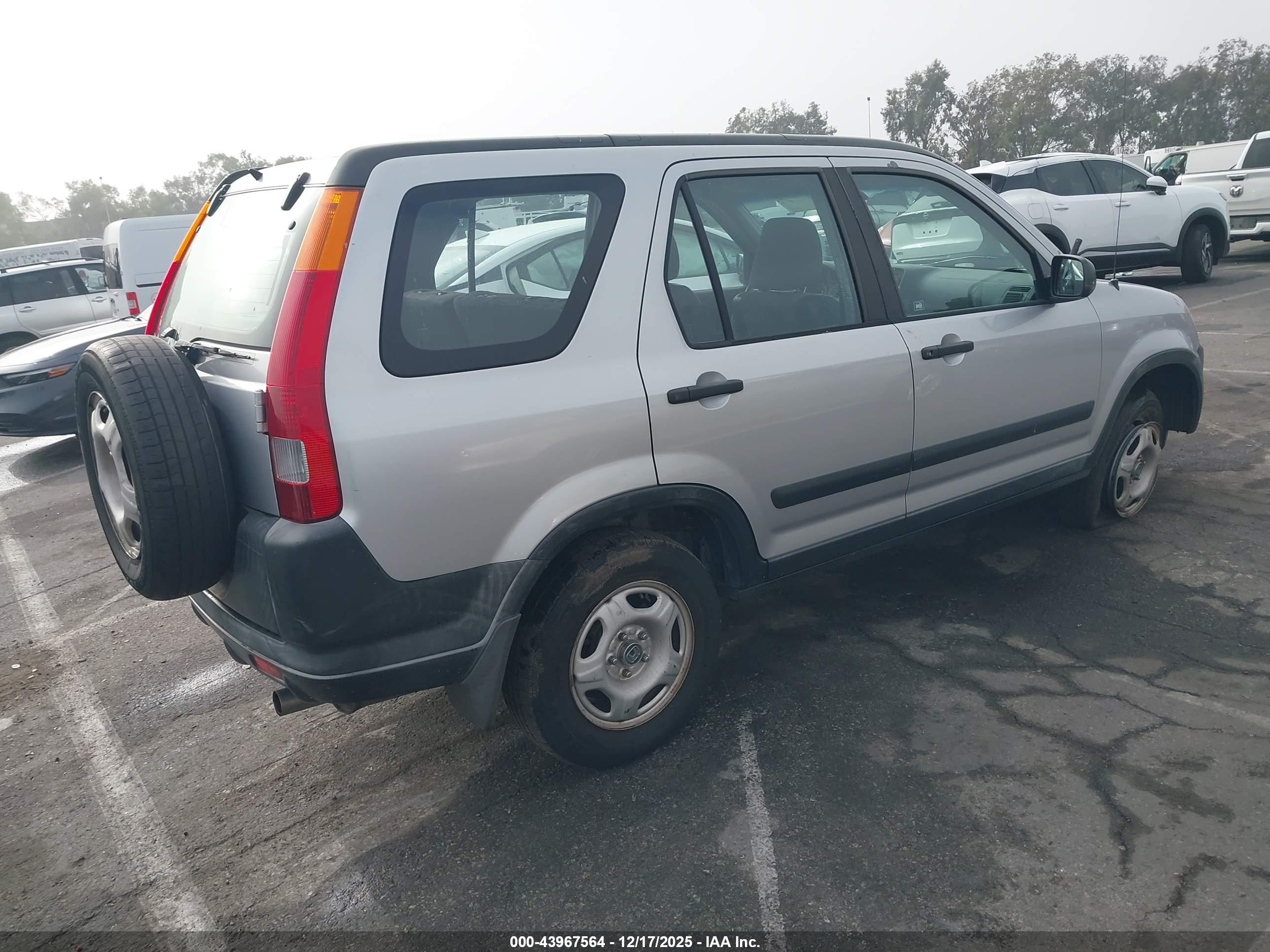 HONDA CR-V image 4