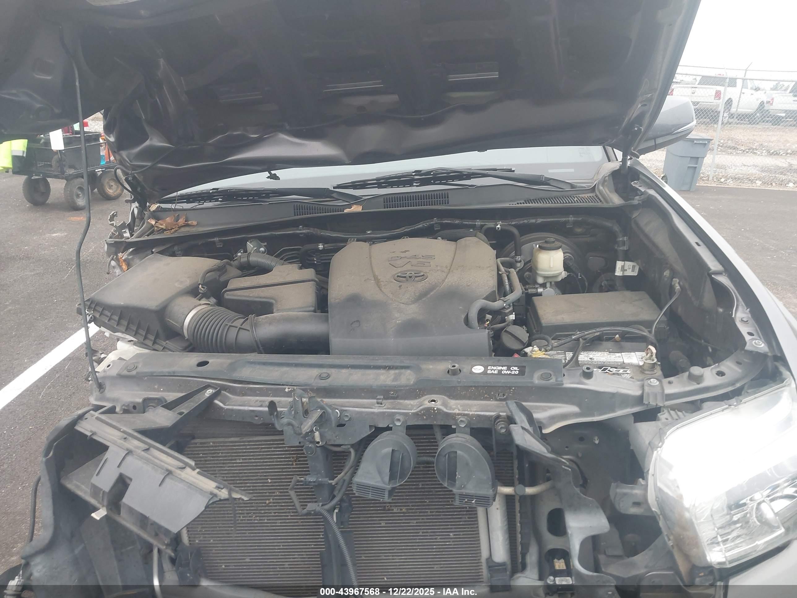 TOYOTA TACOMA image 10
