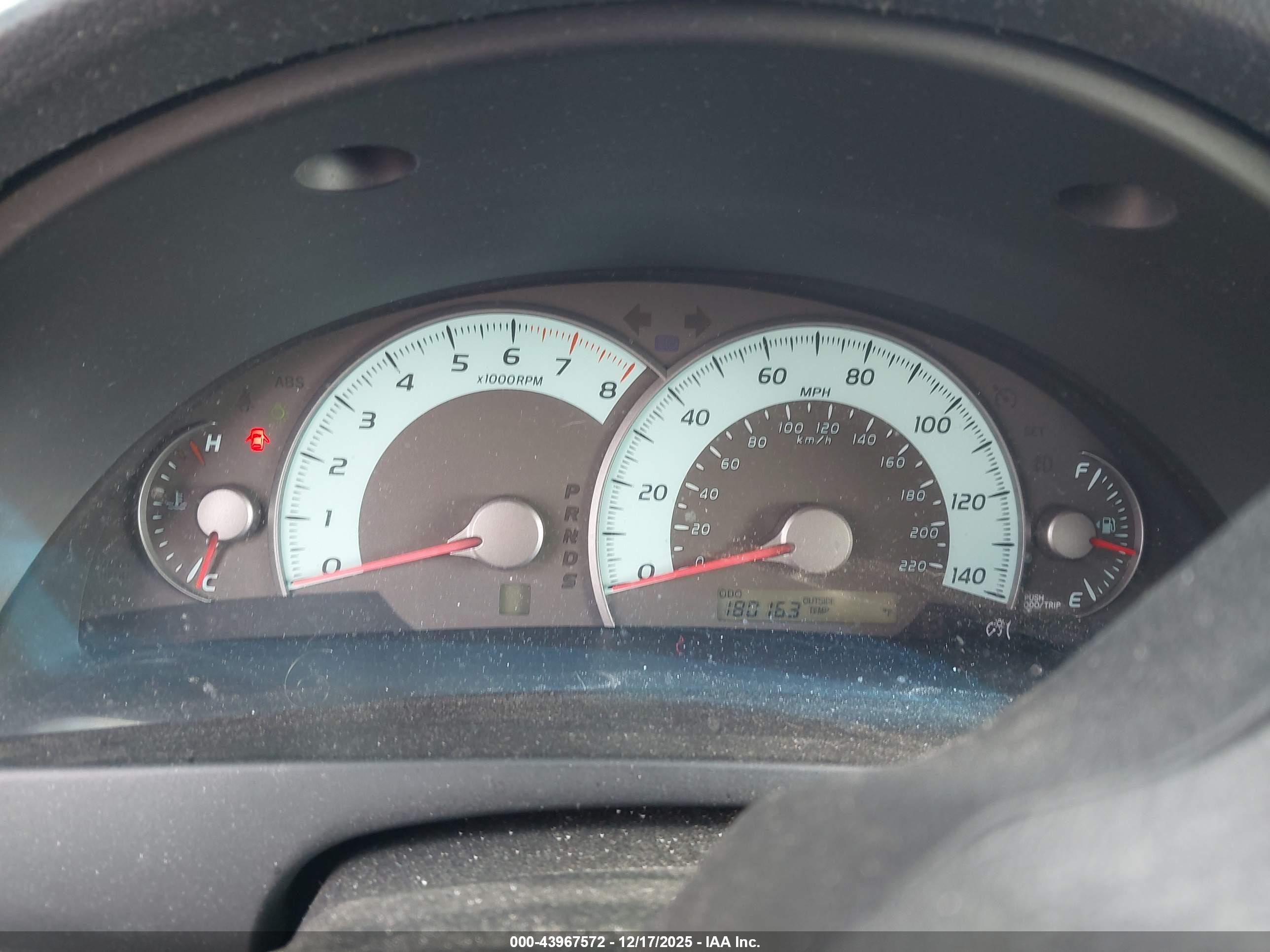 TOYOTA CAMRY image 7