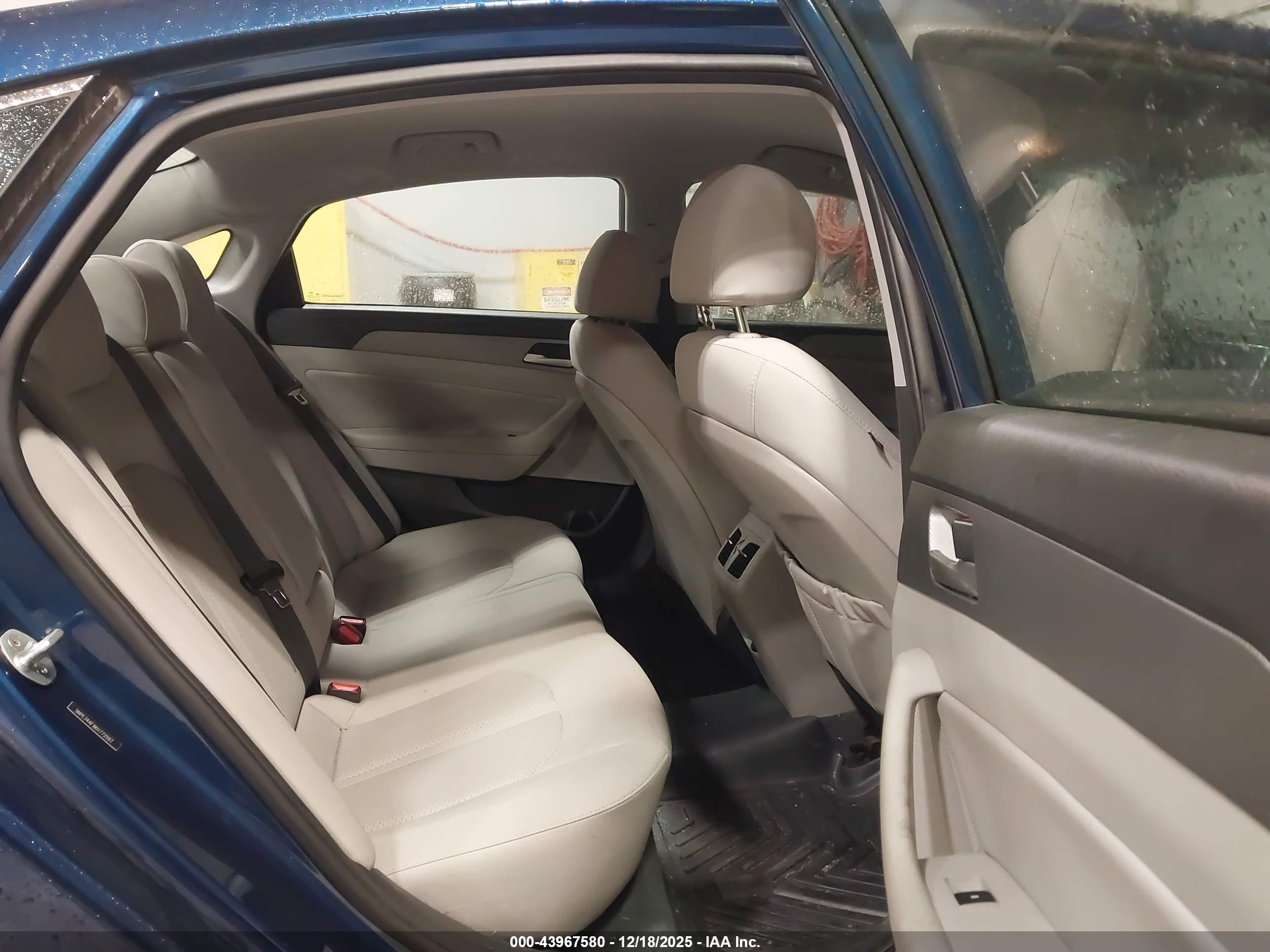 HYUNDAI SONATA image 8