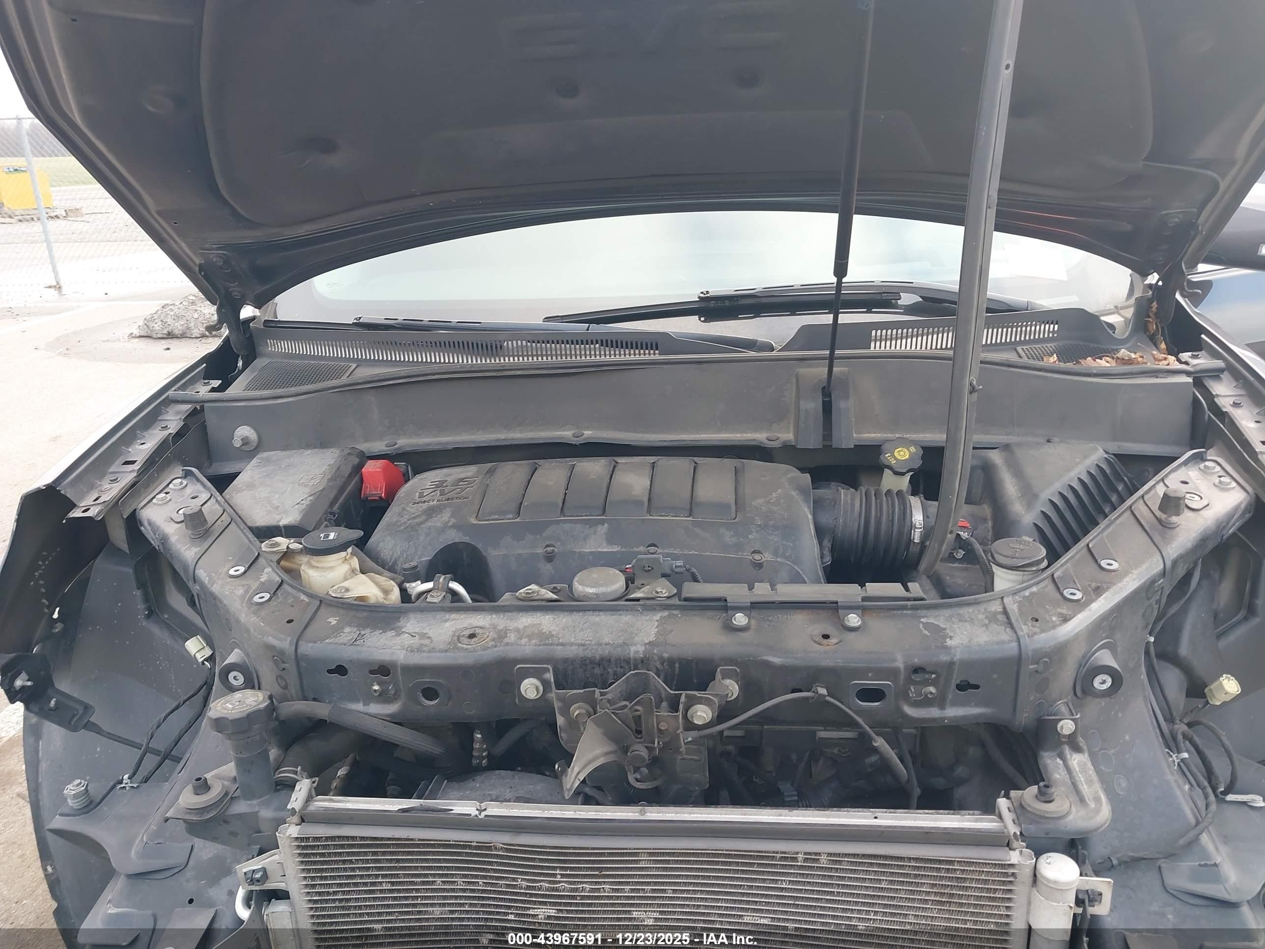 GMC ACADIA image 10
