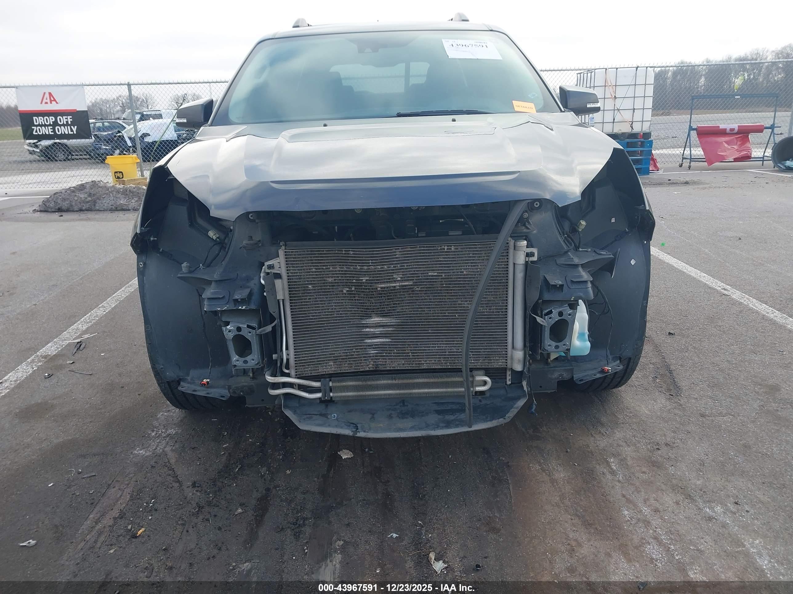 GMC ACADIA image 6