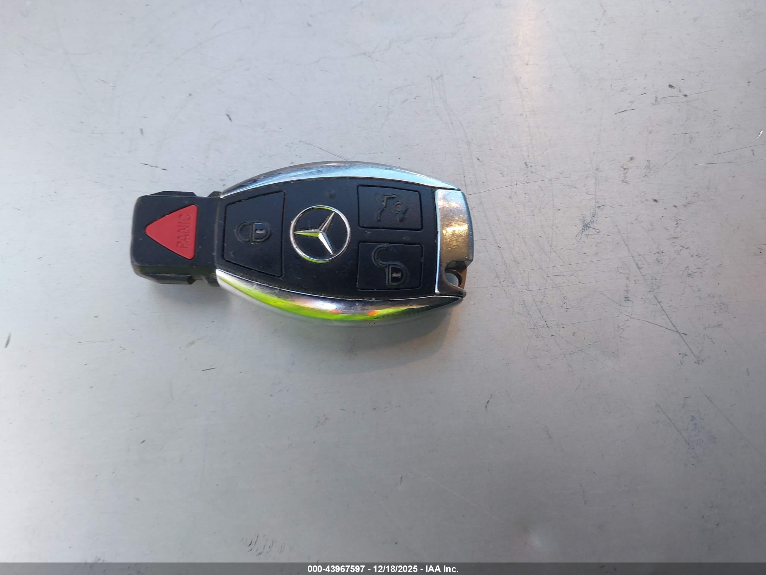 MERCEDES-BENZ C image 11