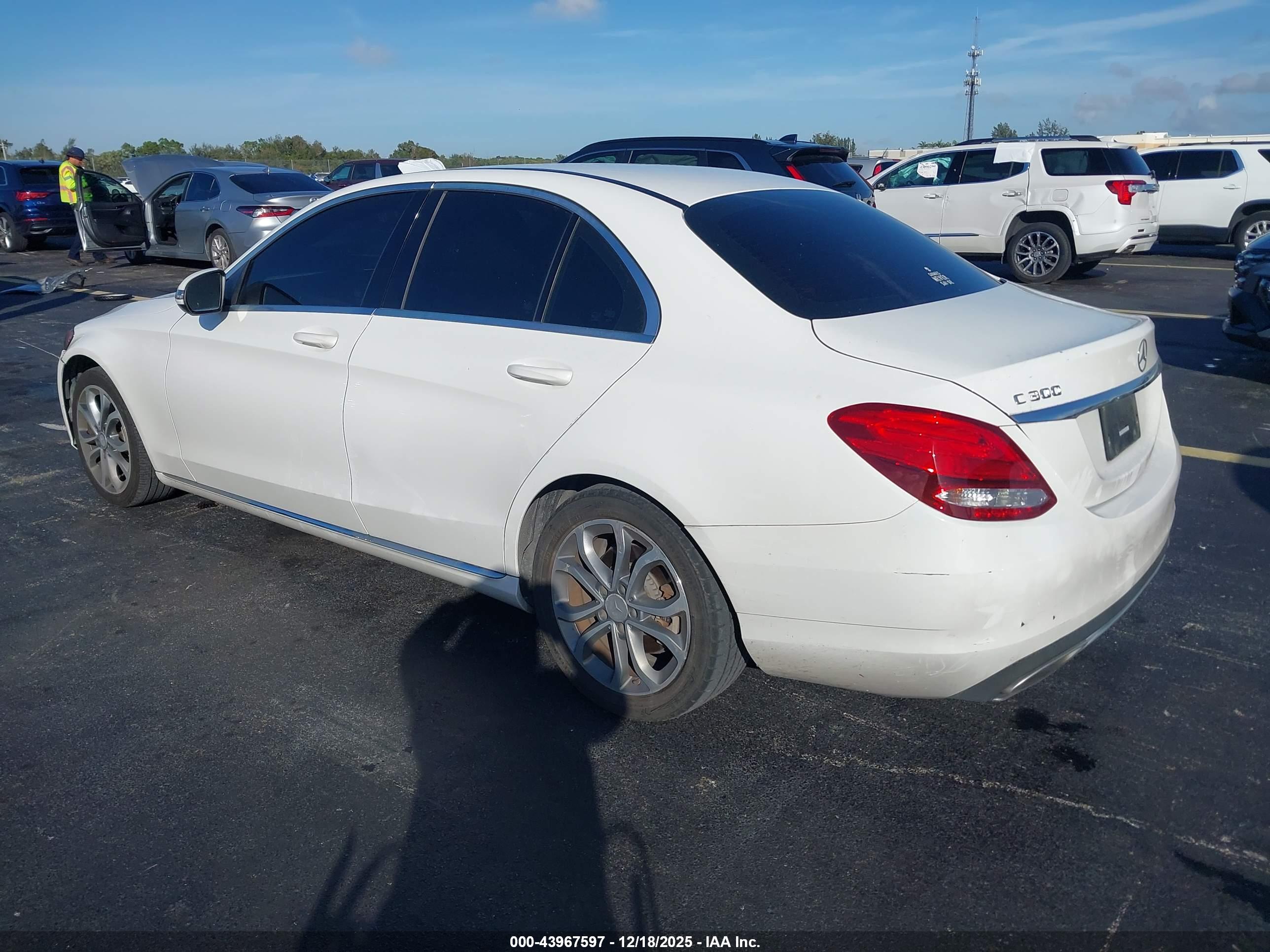 MERCEDES-BENZ C image 3