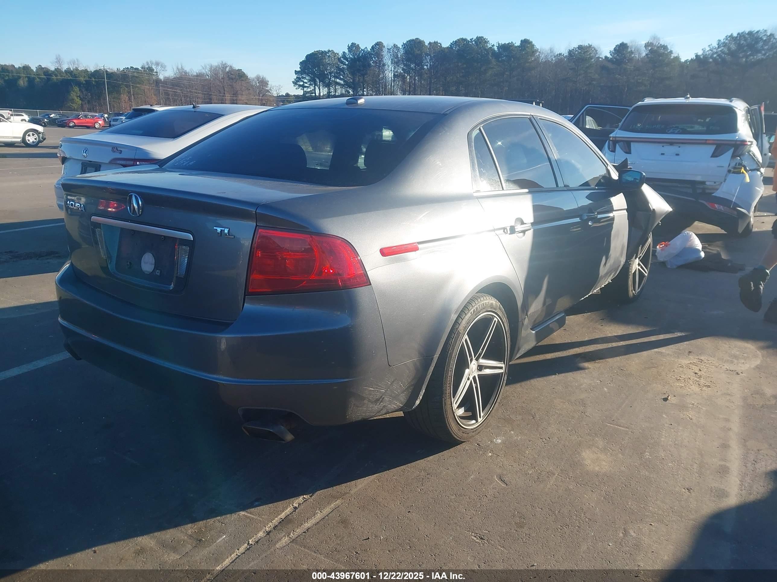 ACURA TL image 4
