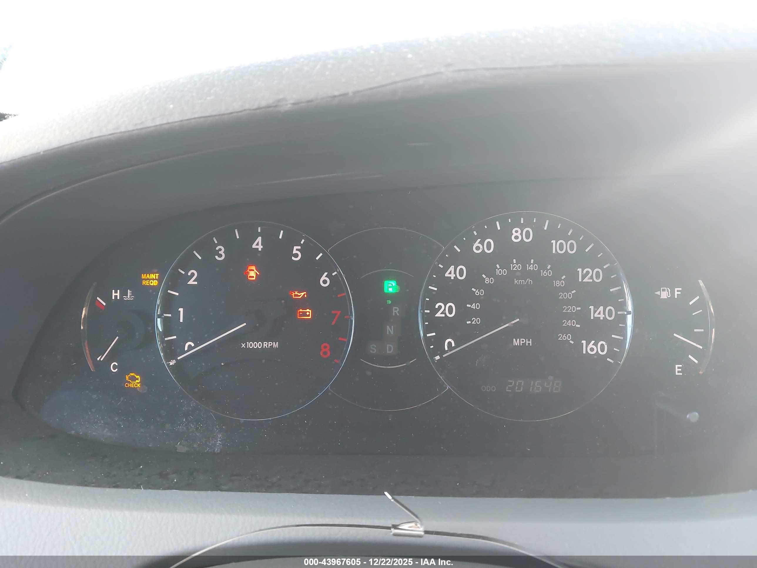 TOYOTA AVALON image 7