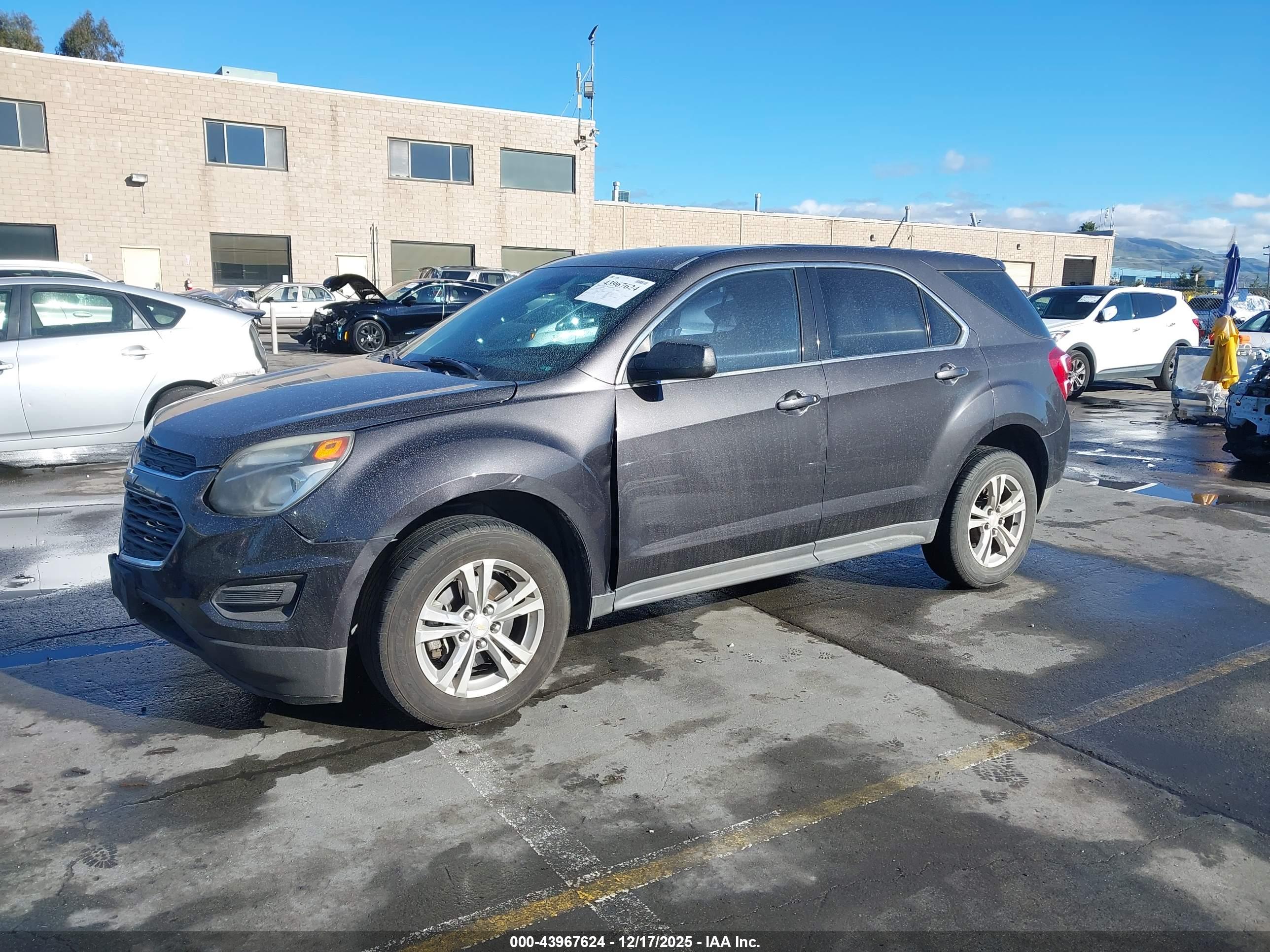 CHEVROLET EQUINOX image 2