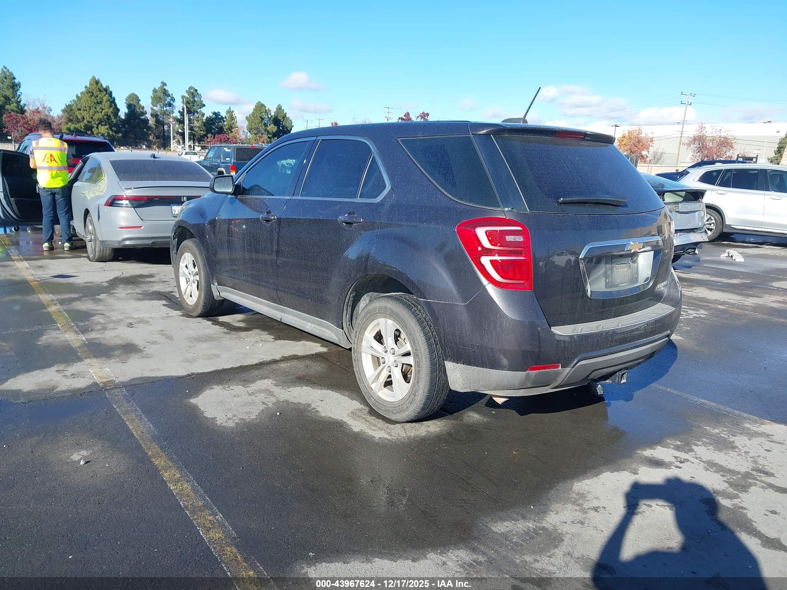 CHEVROLET EQUINOX image 3