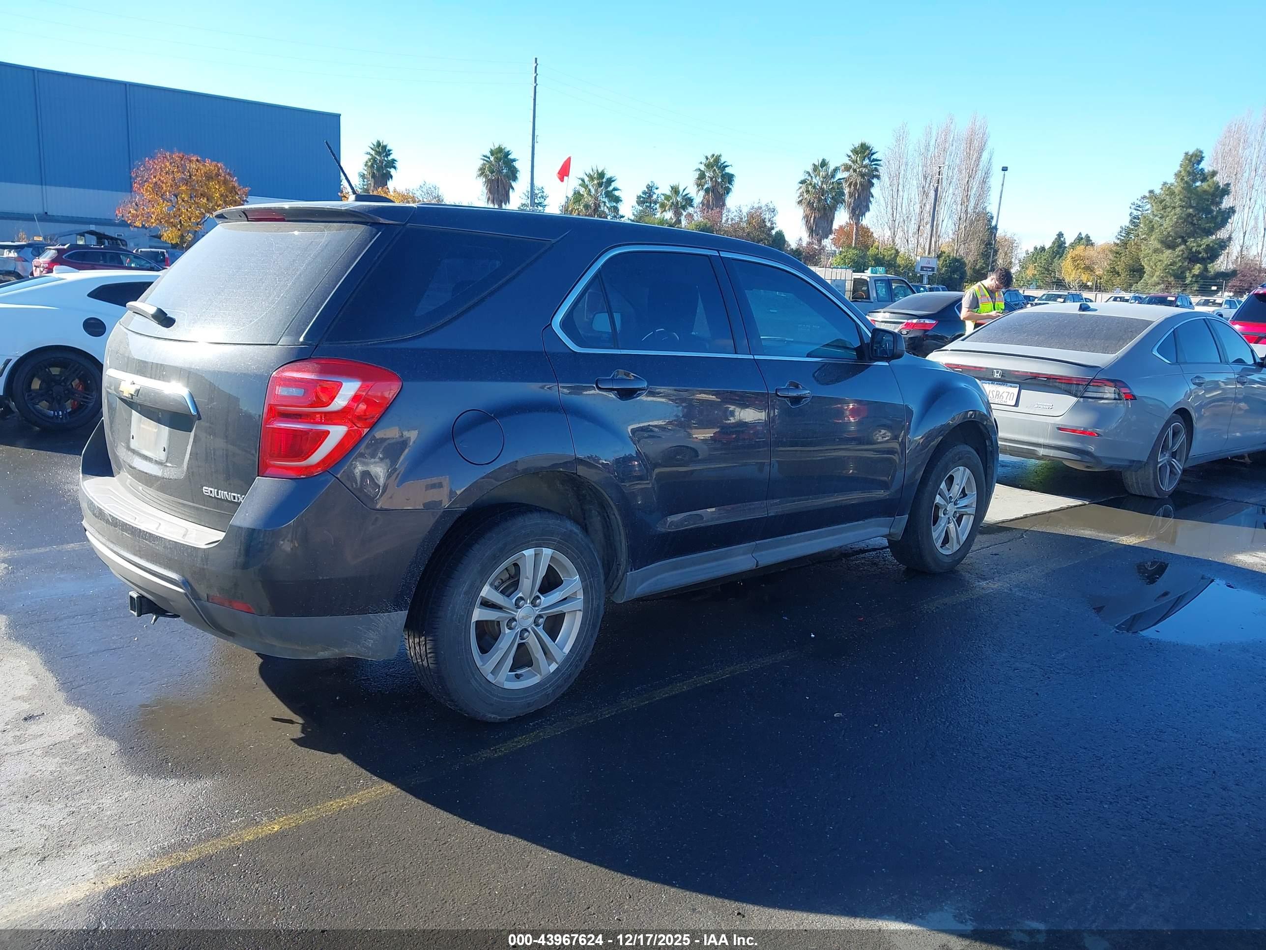 CHEVROLET EQUINOX image 4
