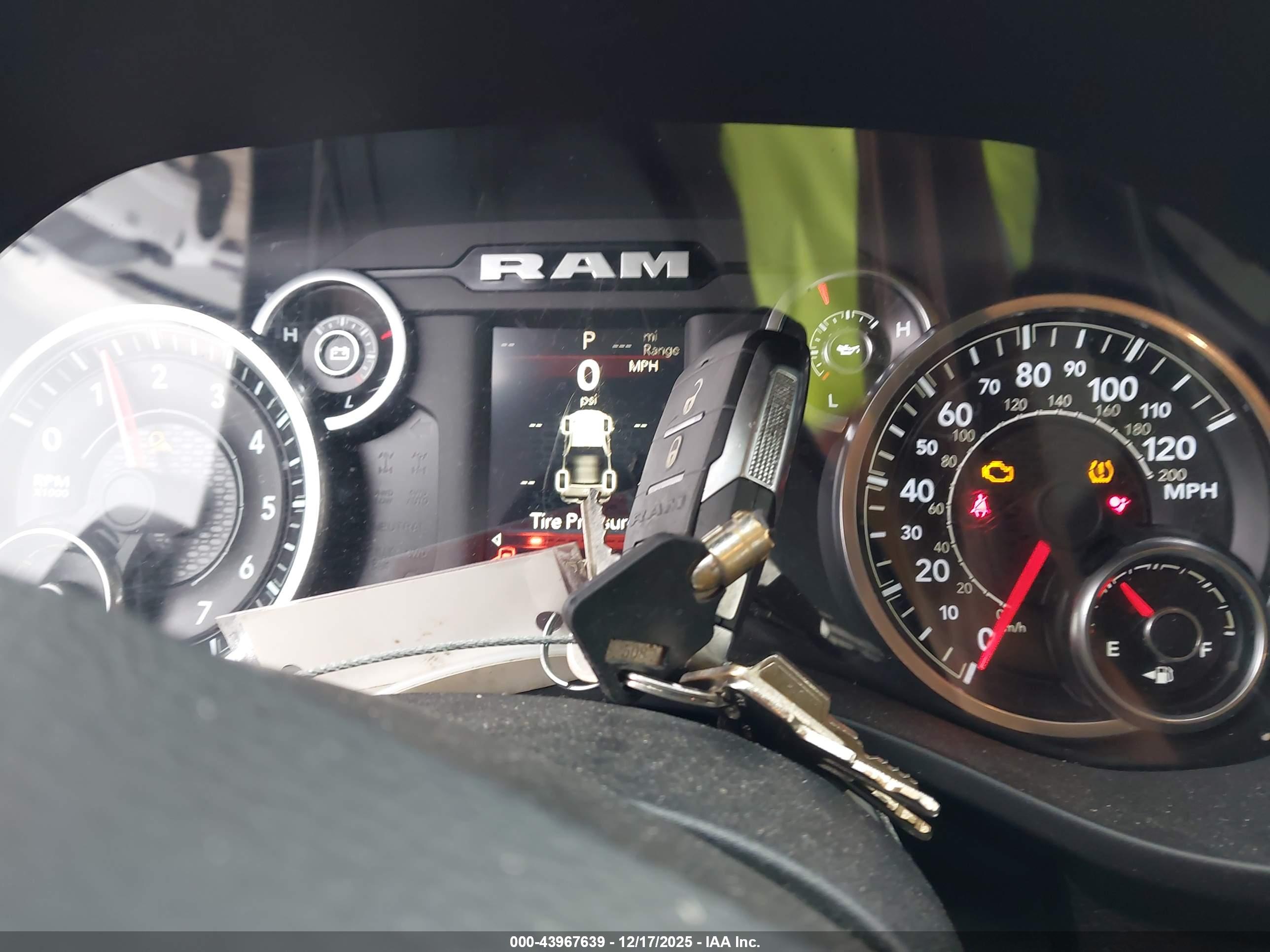 RAM 1500 image 11