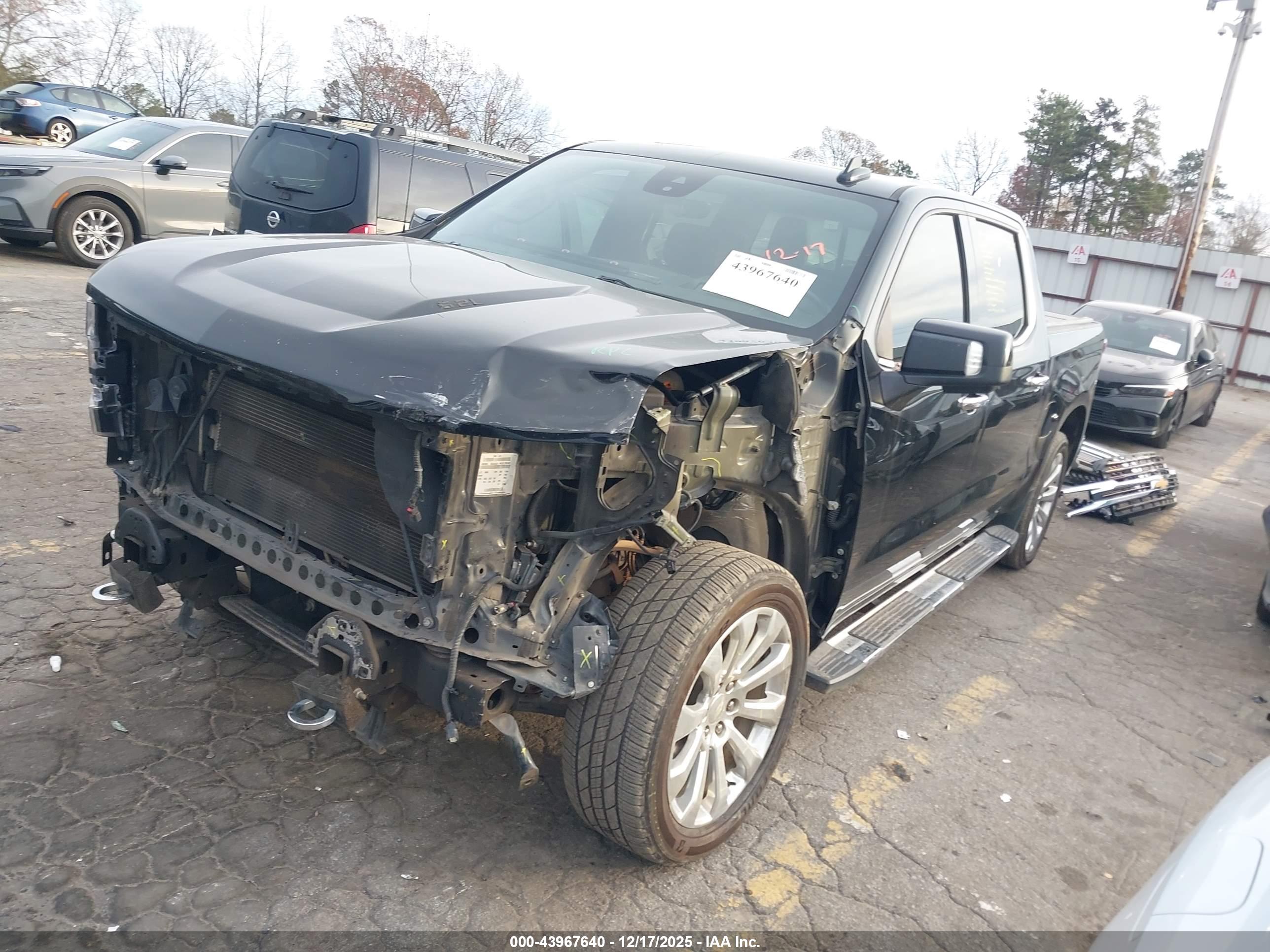 CHEVROLET SILVERADO image 2
