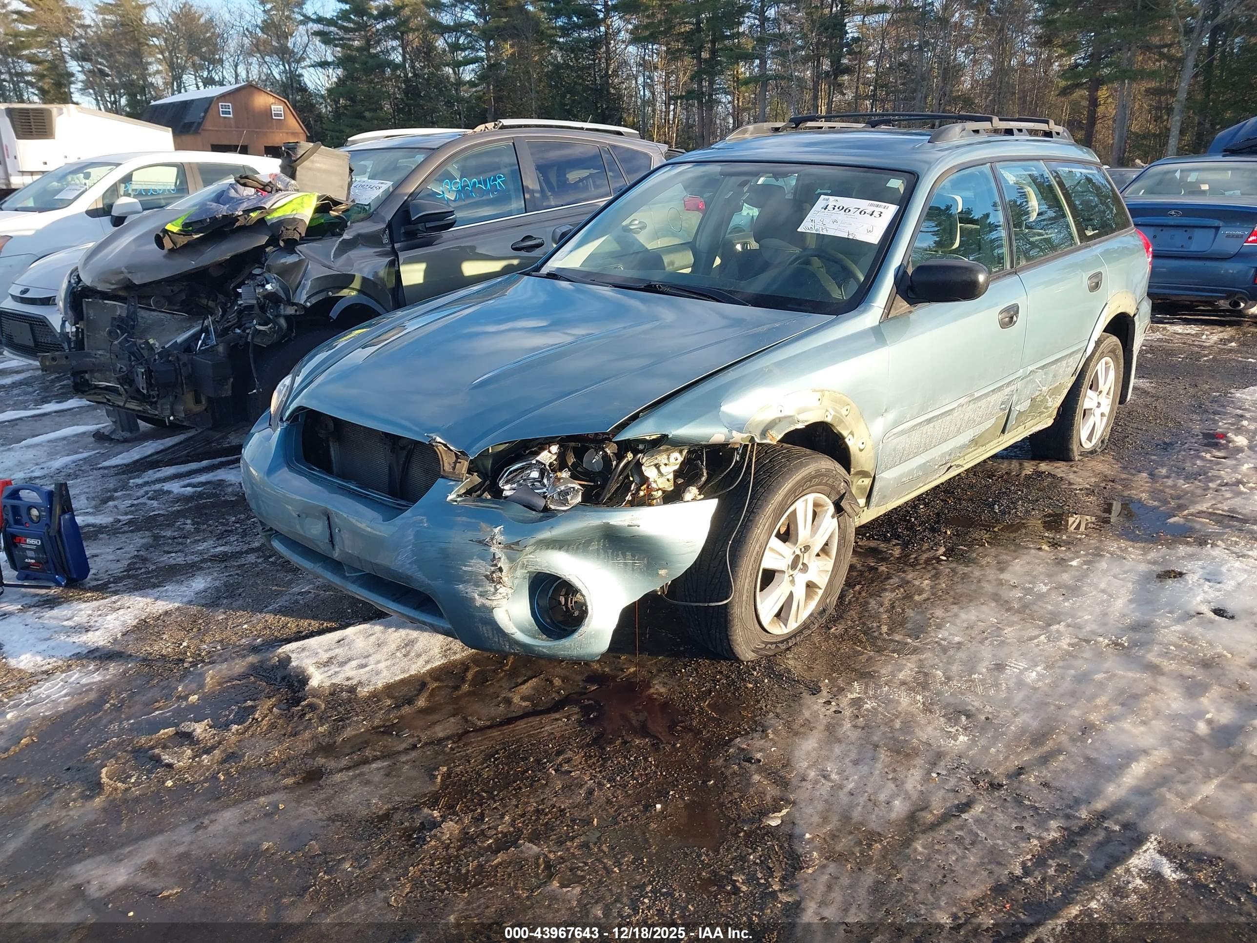 SUBARU OUTBACK image 2