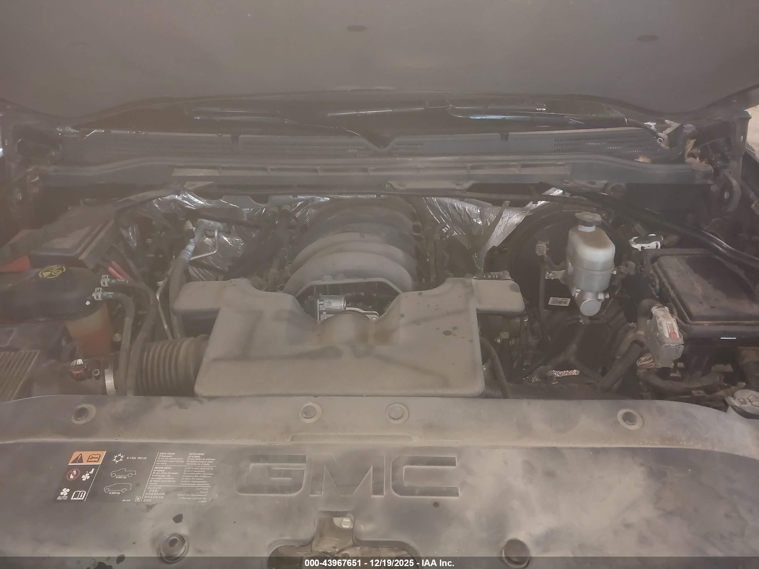 GMC SIERRA image 10