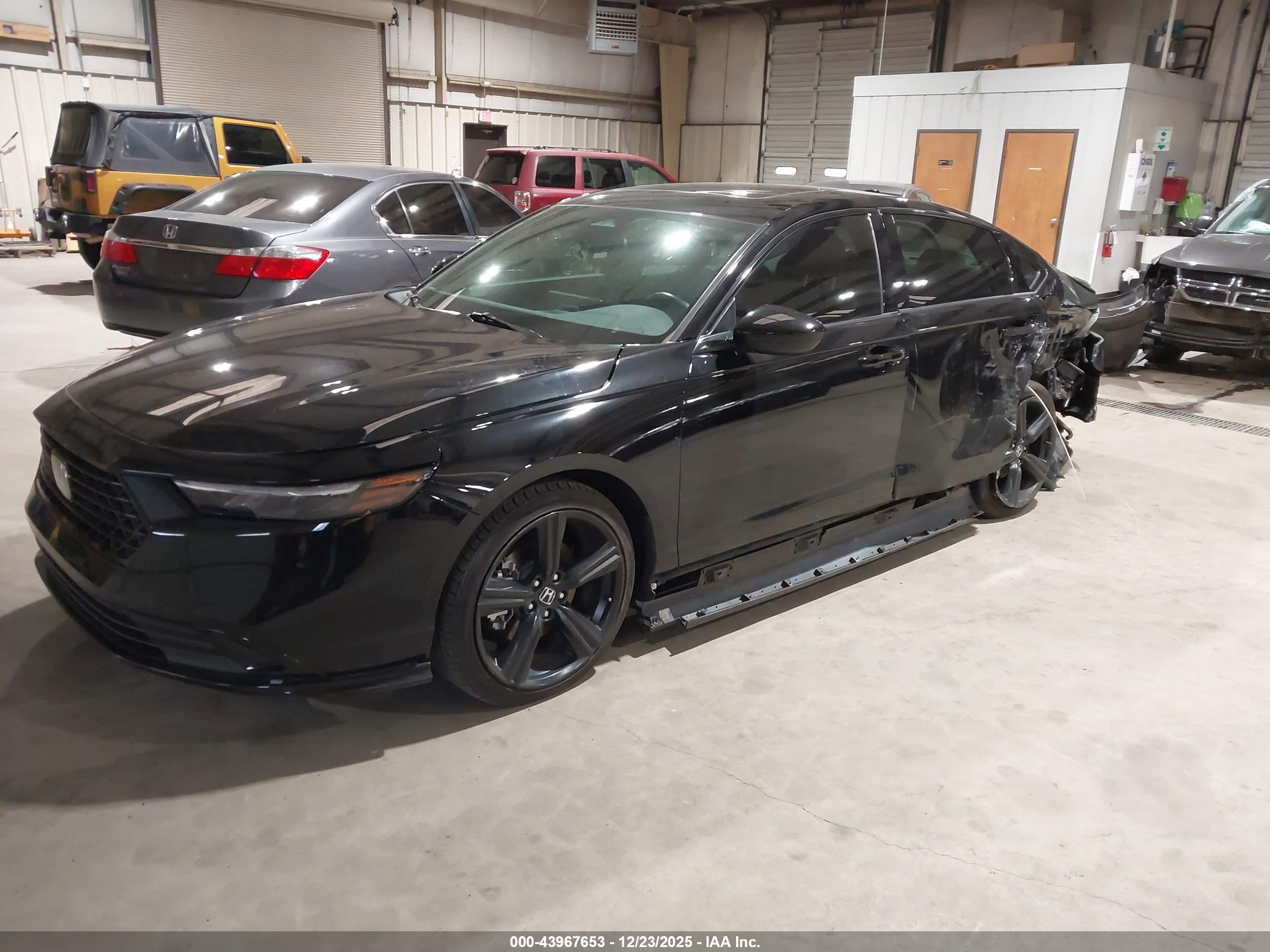 HONDA ACCORD image 2