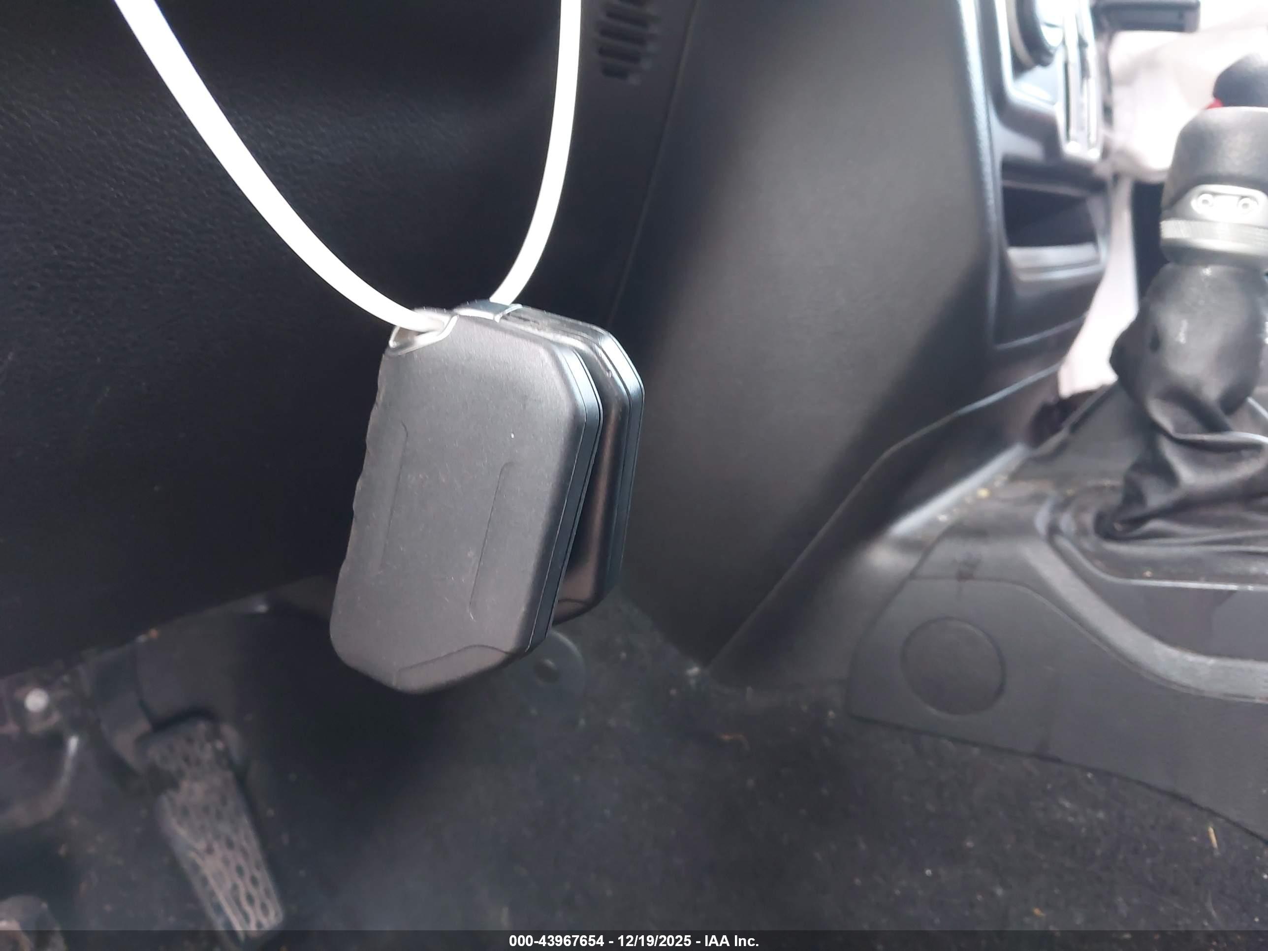 JEEP GLADIATOR image 11