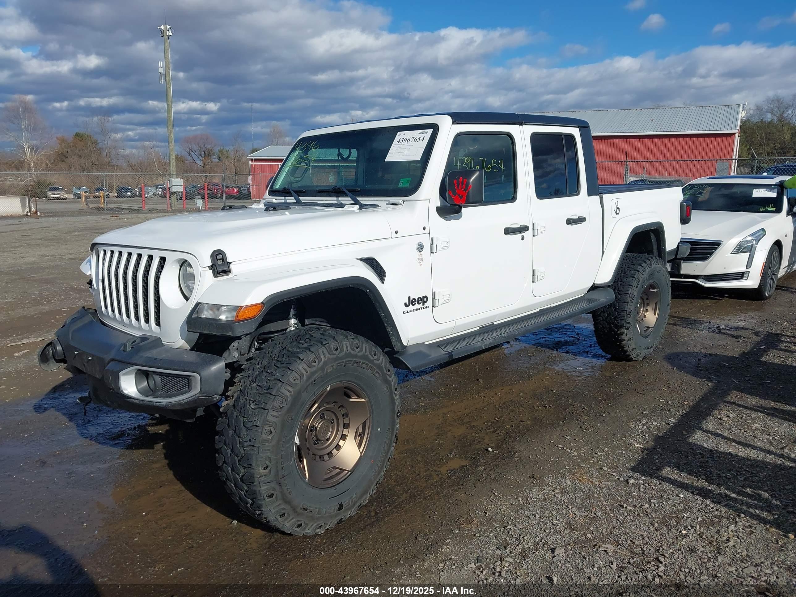 JEEP GLADIATOR image 2