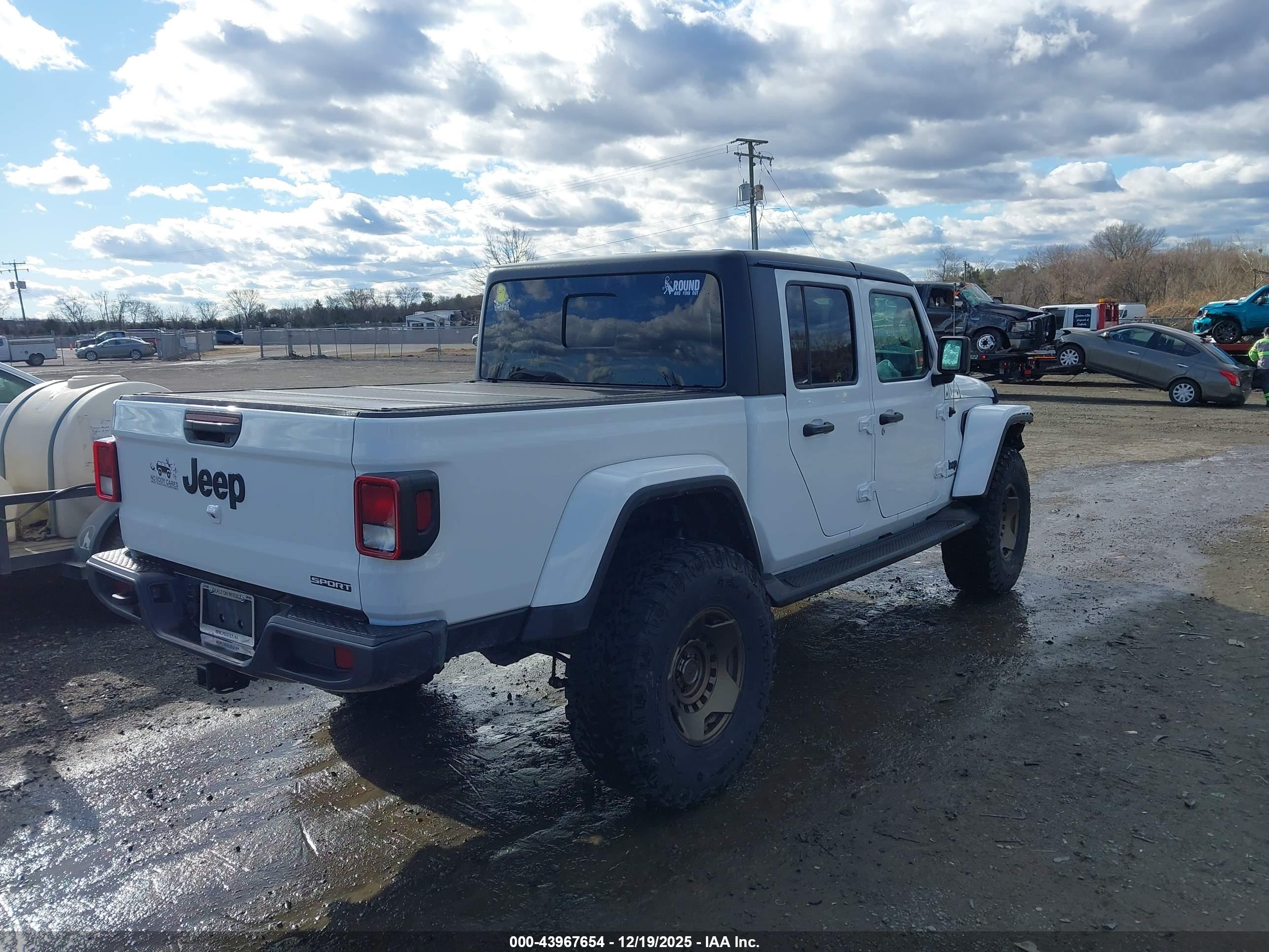 JEEP GLADIATOR image 4