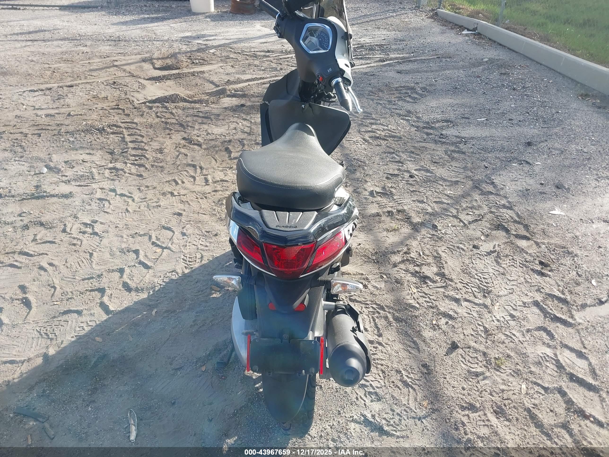 PIAGGIO LIBERTY image 6