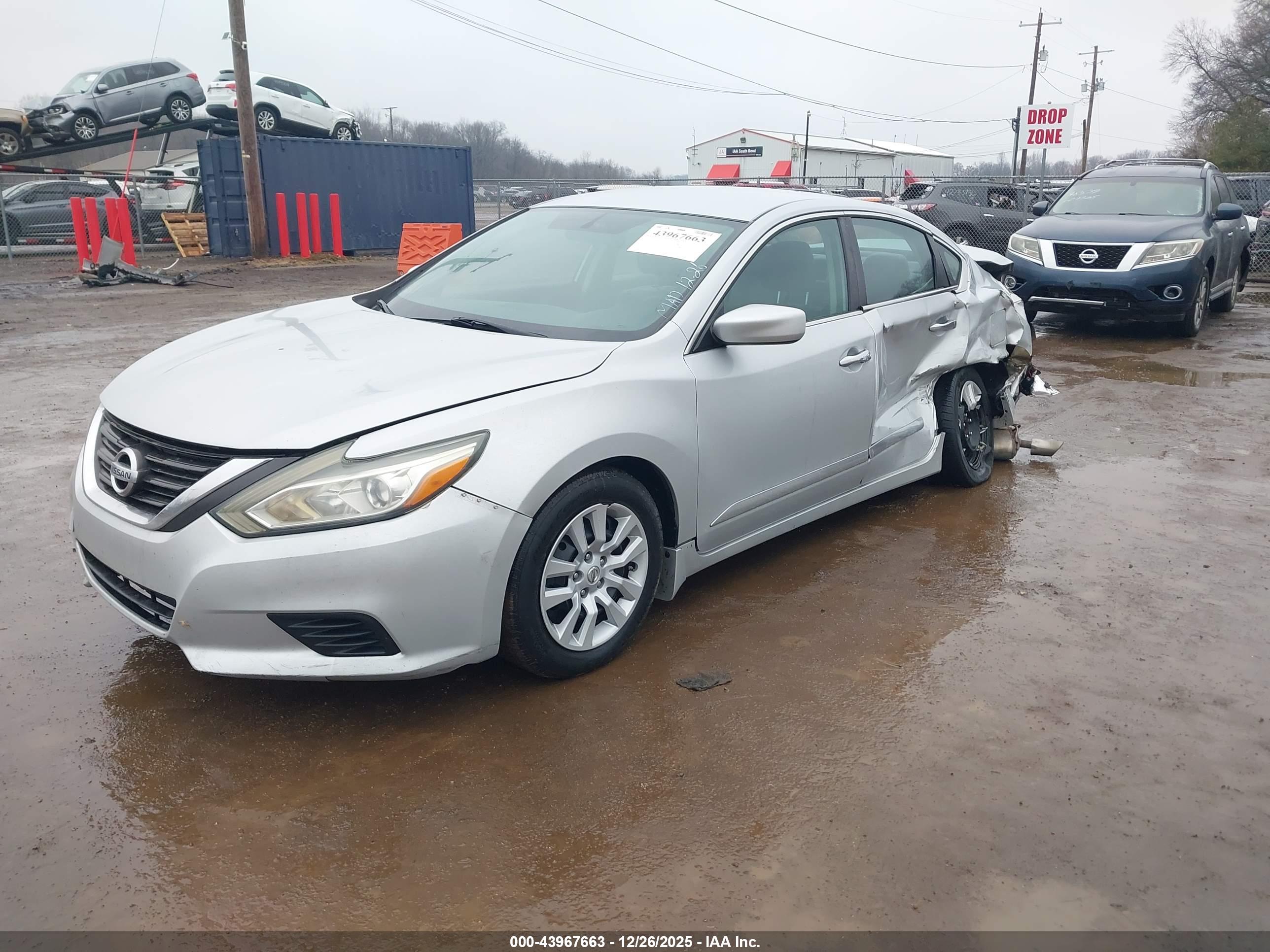 NISSAN ALTIMA image 2