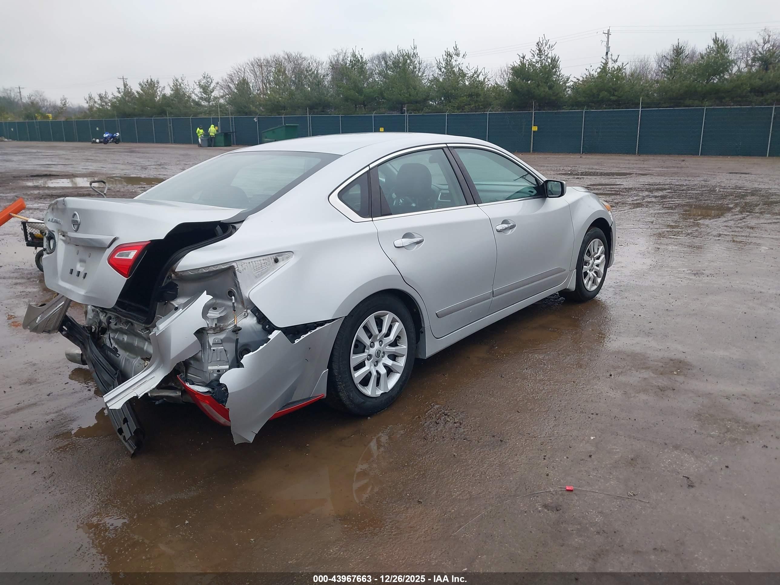 NISSAN ALTIMA image 4
