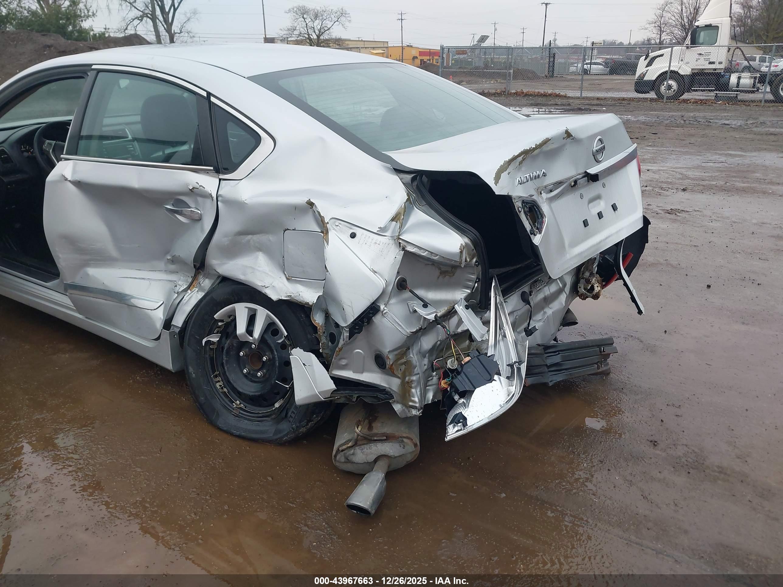 NISSAN ALTIMA image 6