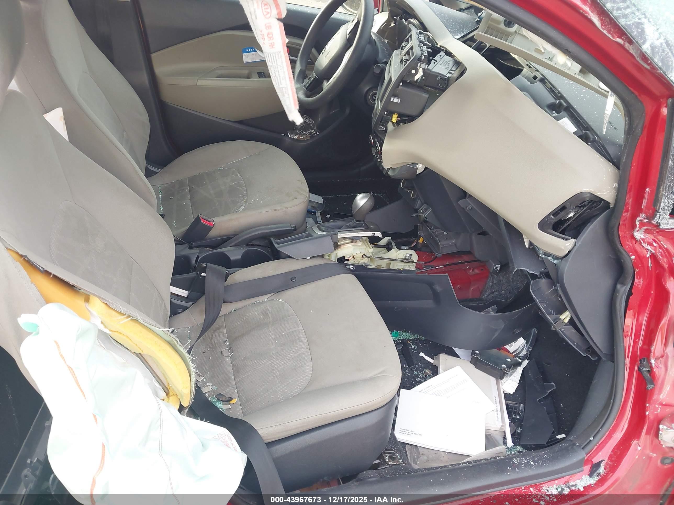 KIA RIO image 5