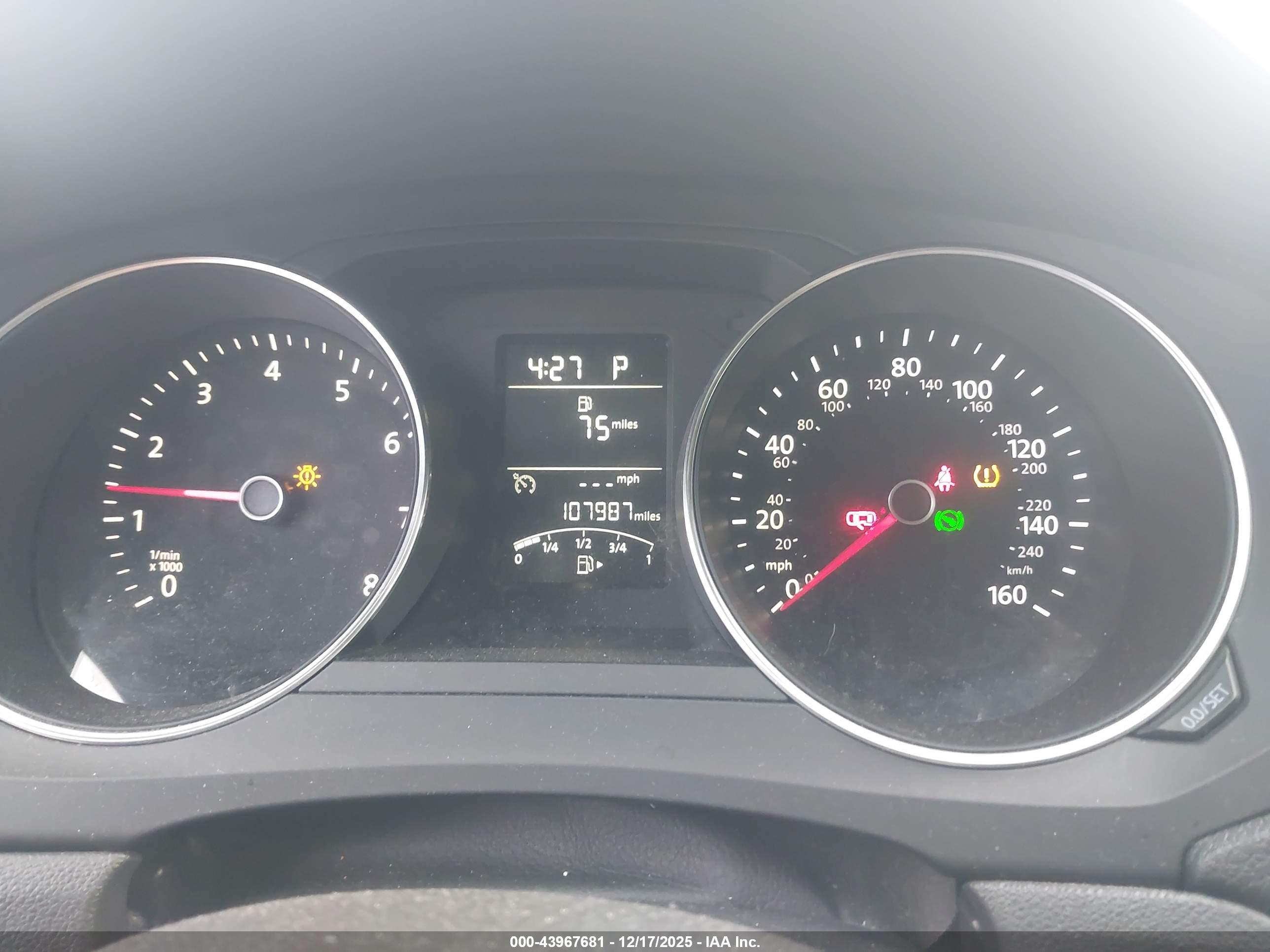 VOLKSWAGEN JETTA image 7